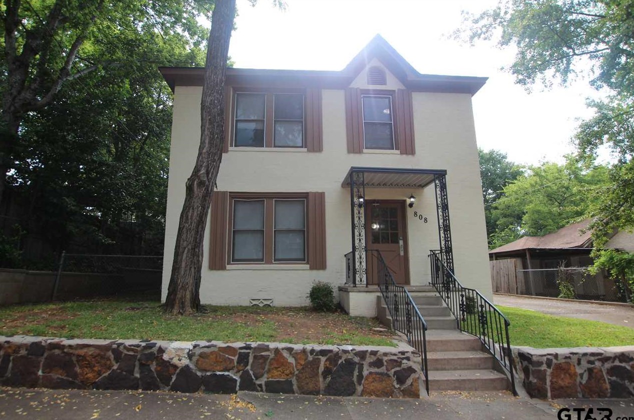 808 S Robertson Ave D, Tyler, TX 75702