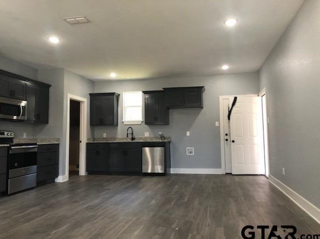 101 Stuart St, Arp, TX 75750