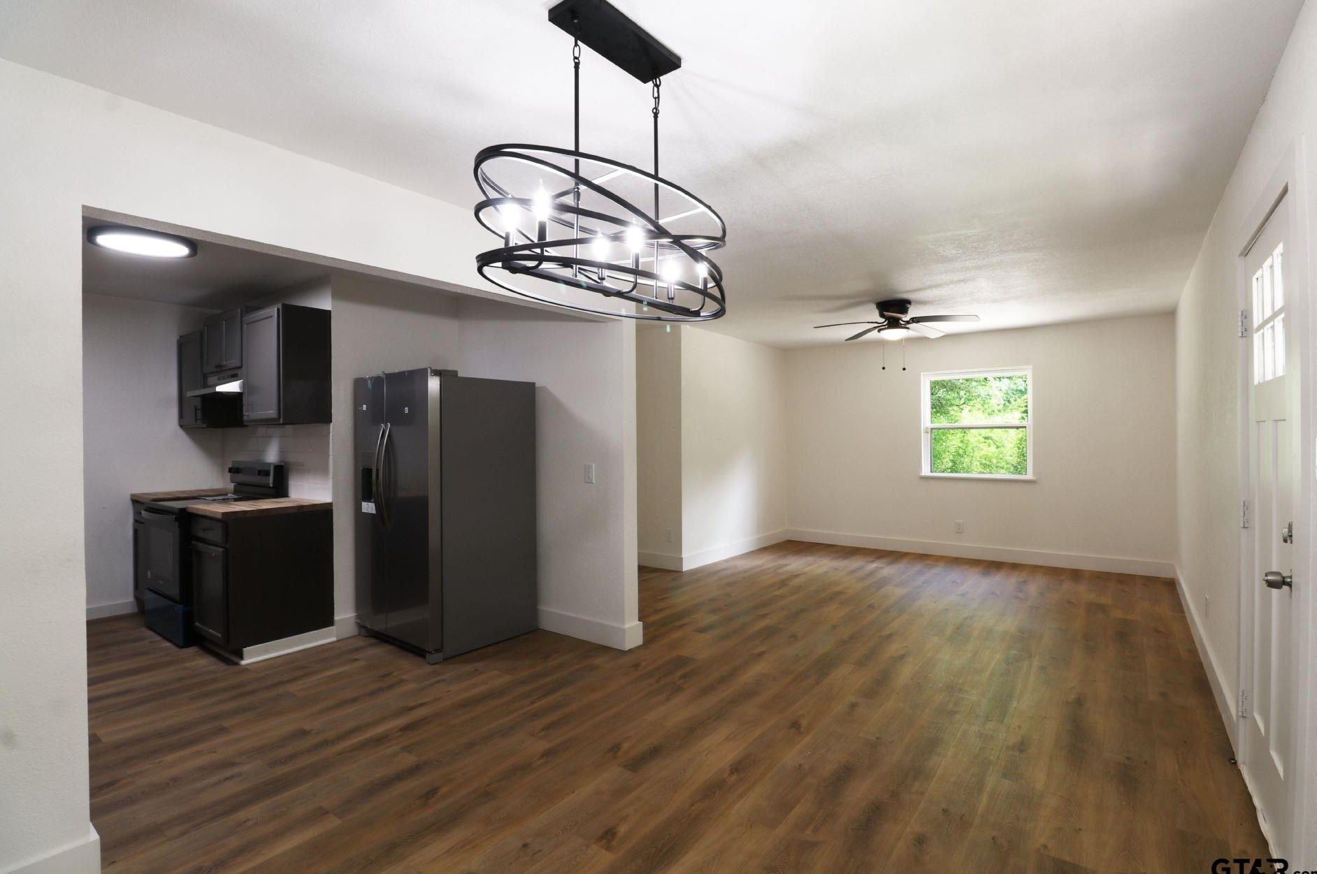 3228 Palestine St, Tyler, TX 75701-8932