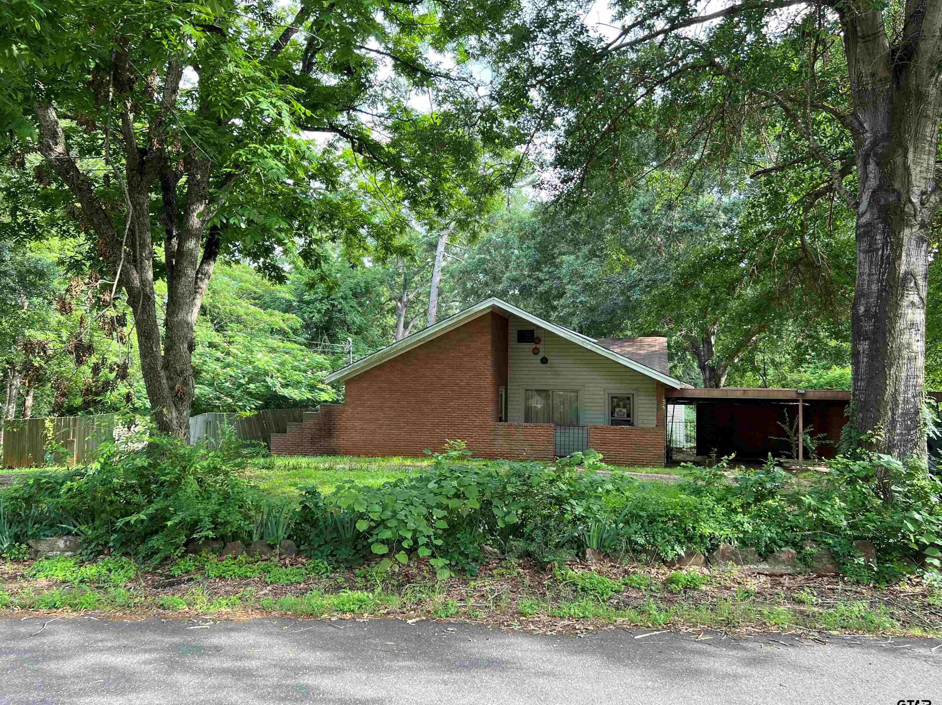 458 Hill St, Rusk, TX 75785-4104