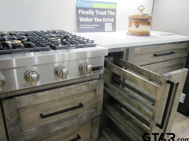 7924 Crooked Trl, Tyler TX  75703-5356 exterior