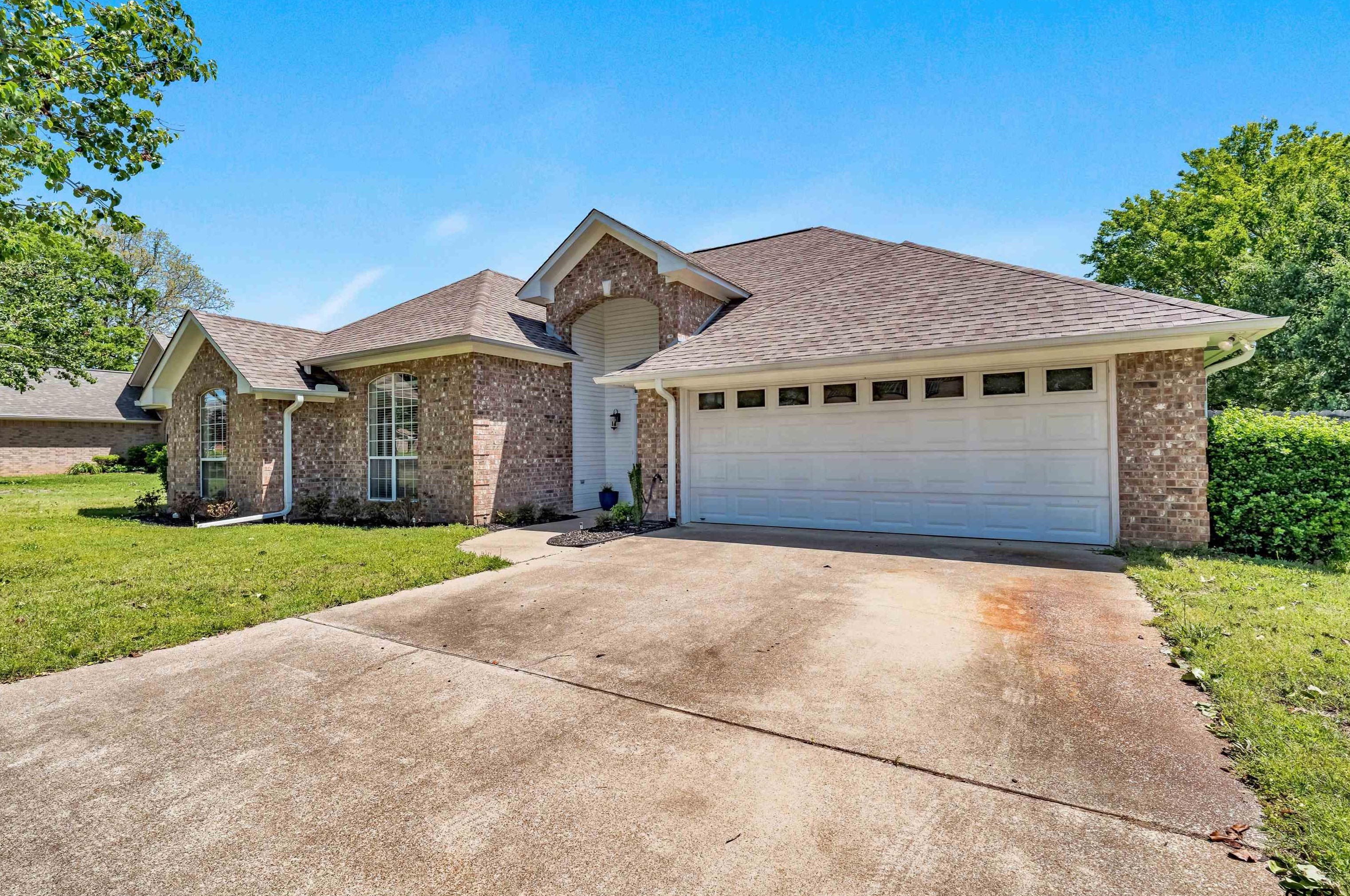 16721 Terrebonne Dr, Tyler, TX 75703-7785
