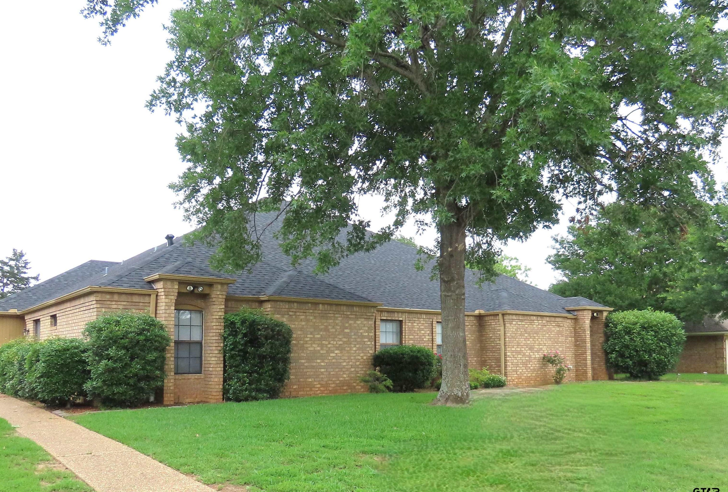 6018 Plantation Dr, Tyler, TX 75703