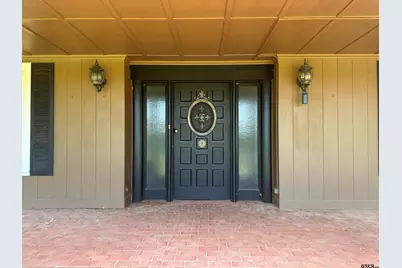 1248 Canada St, Jacksonville, TX 75766 - Photo 2