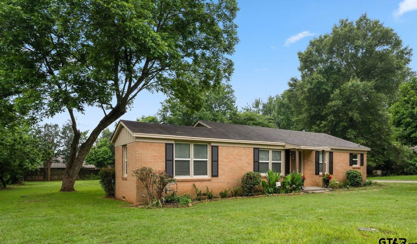 303 Shahan St, Whitehouse, TX 75791