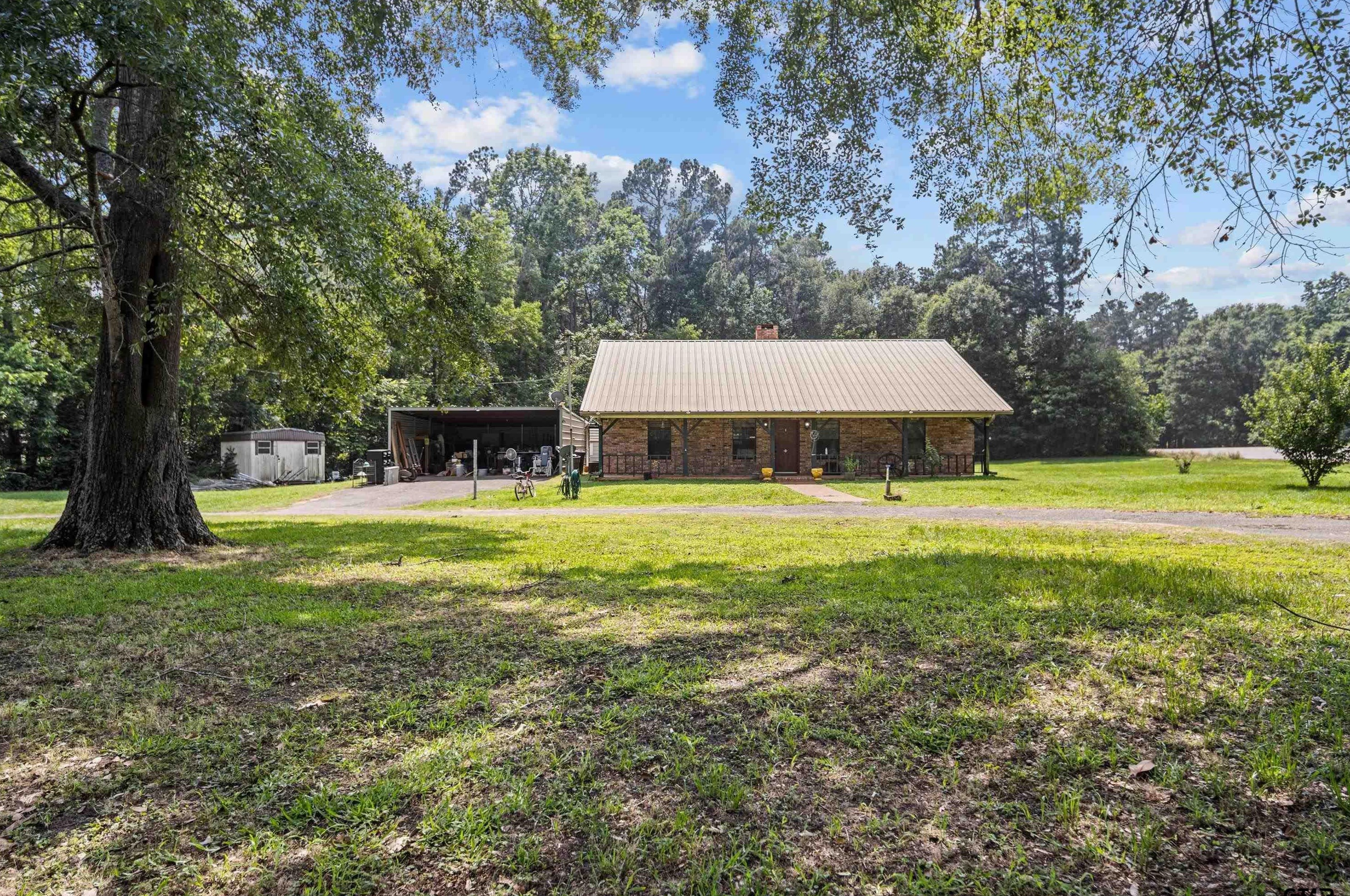 152 County Rd 411, Nacogdoches, TX 75961