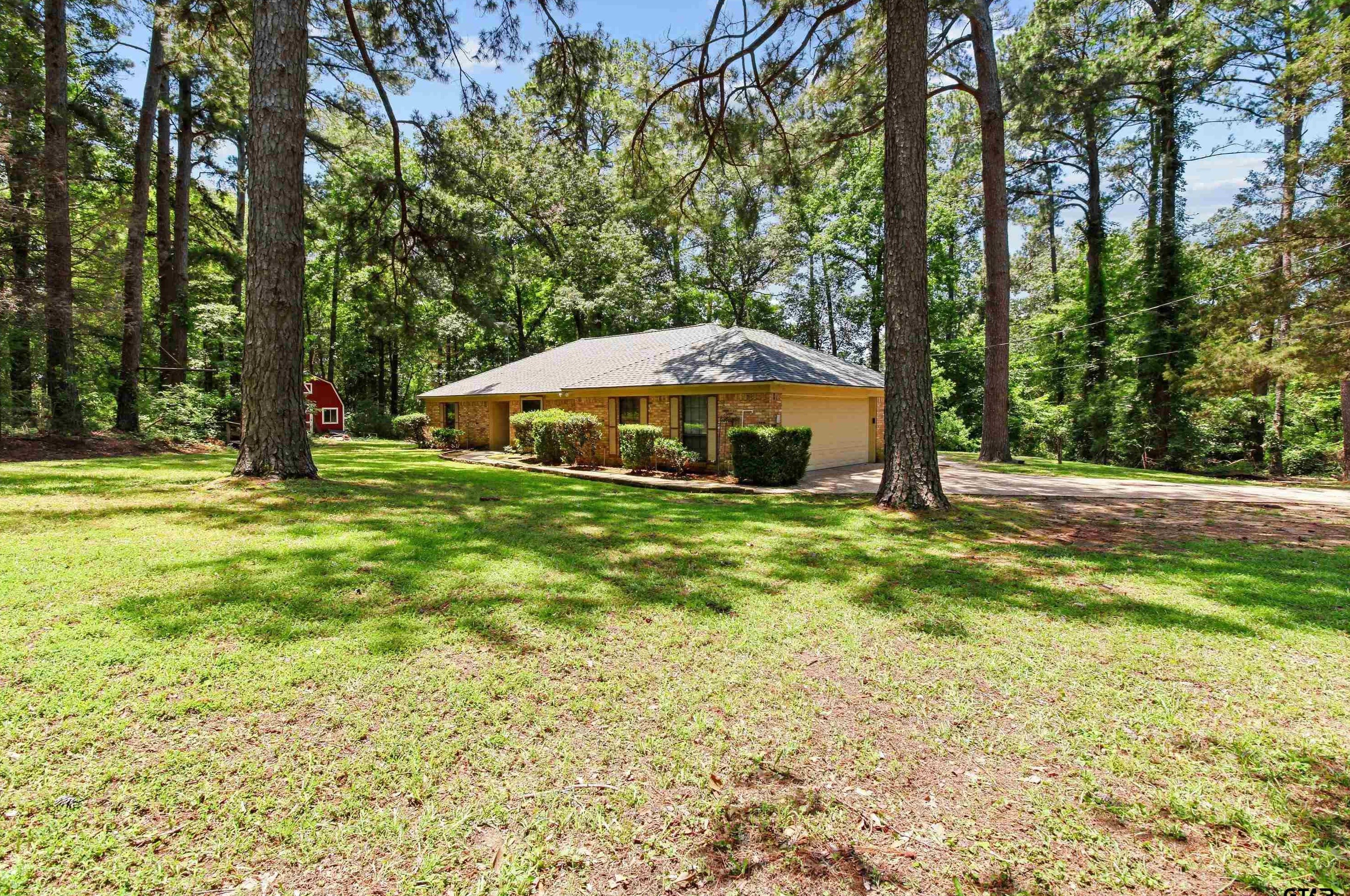 15303 Hillview Rd, Tyler, TX 75703-6964