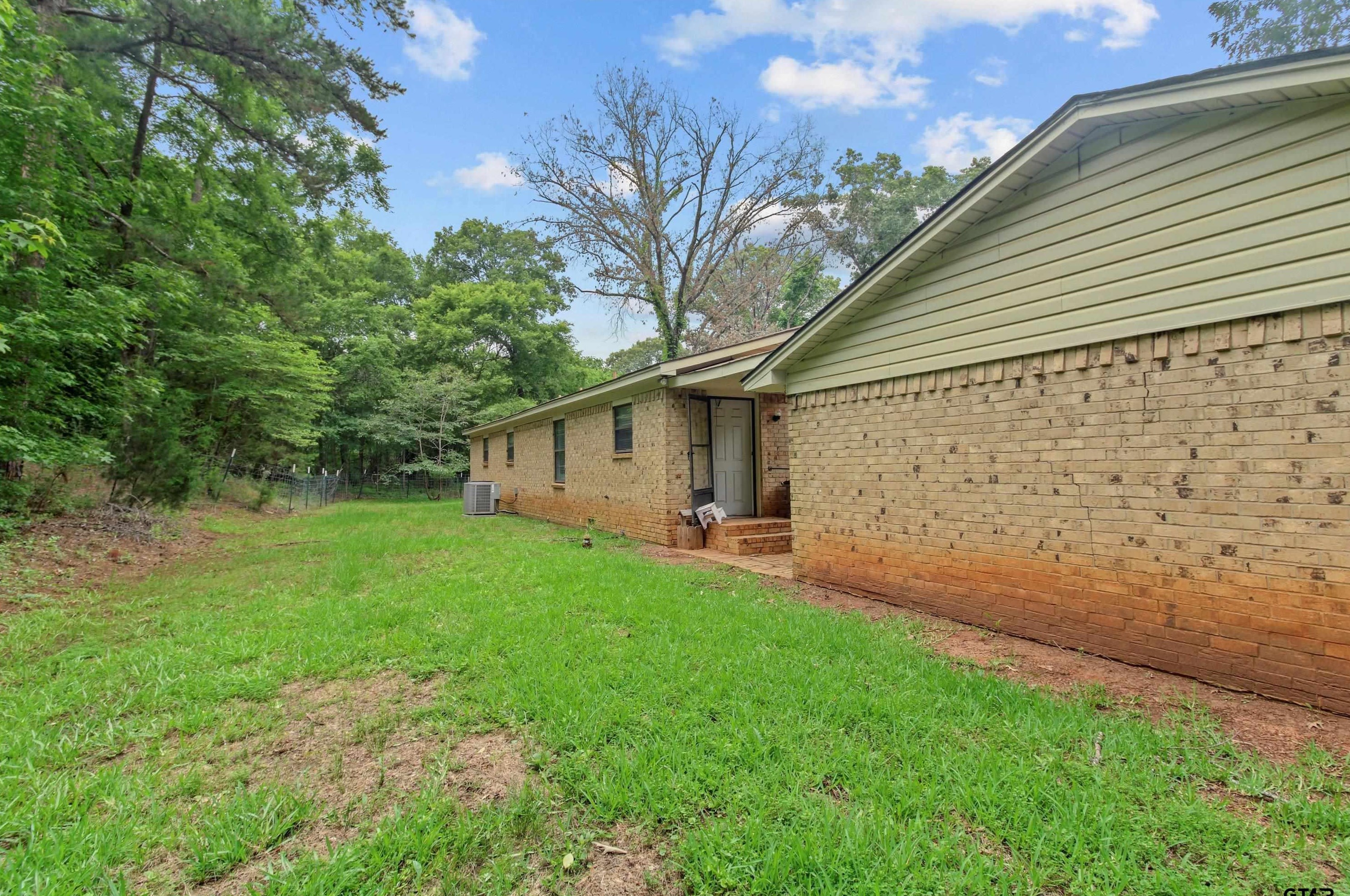 10835 County Road 4150, Tyler TX  75704-2919 exterior