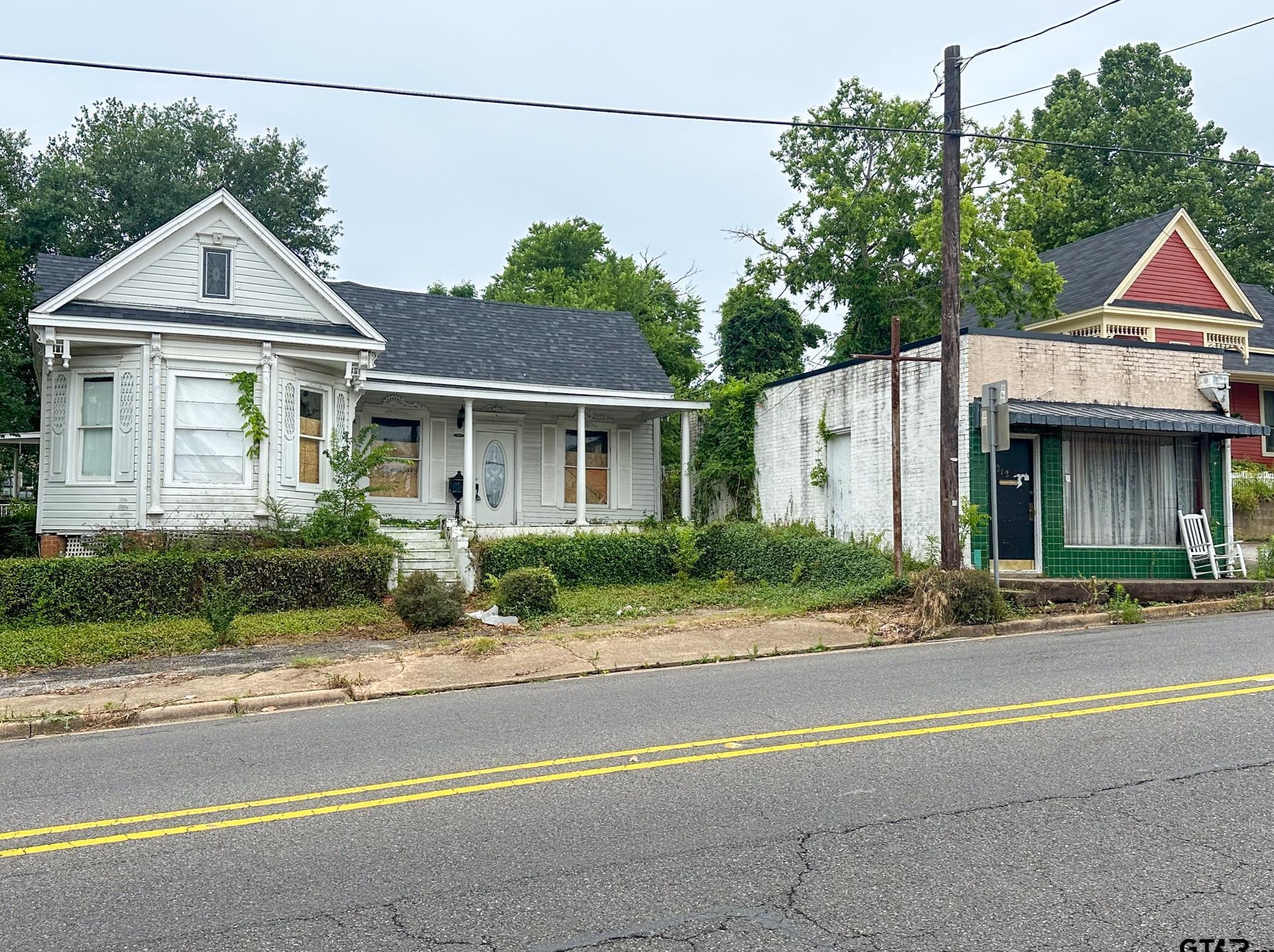 216 Main St, Henderson, TX 75652-3168
