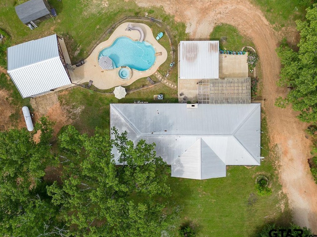 1475 Fm 49, West Mineola, TX 75773
