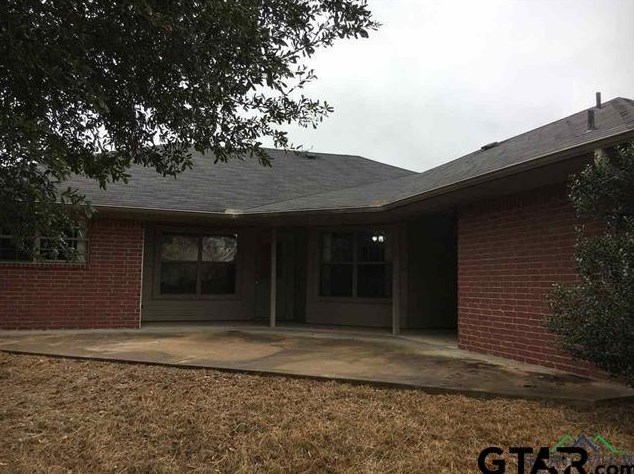 518 W Briar Square, Leveretts Chapel, TX 75684