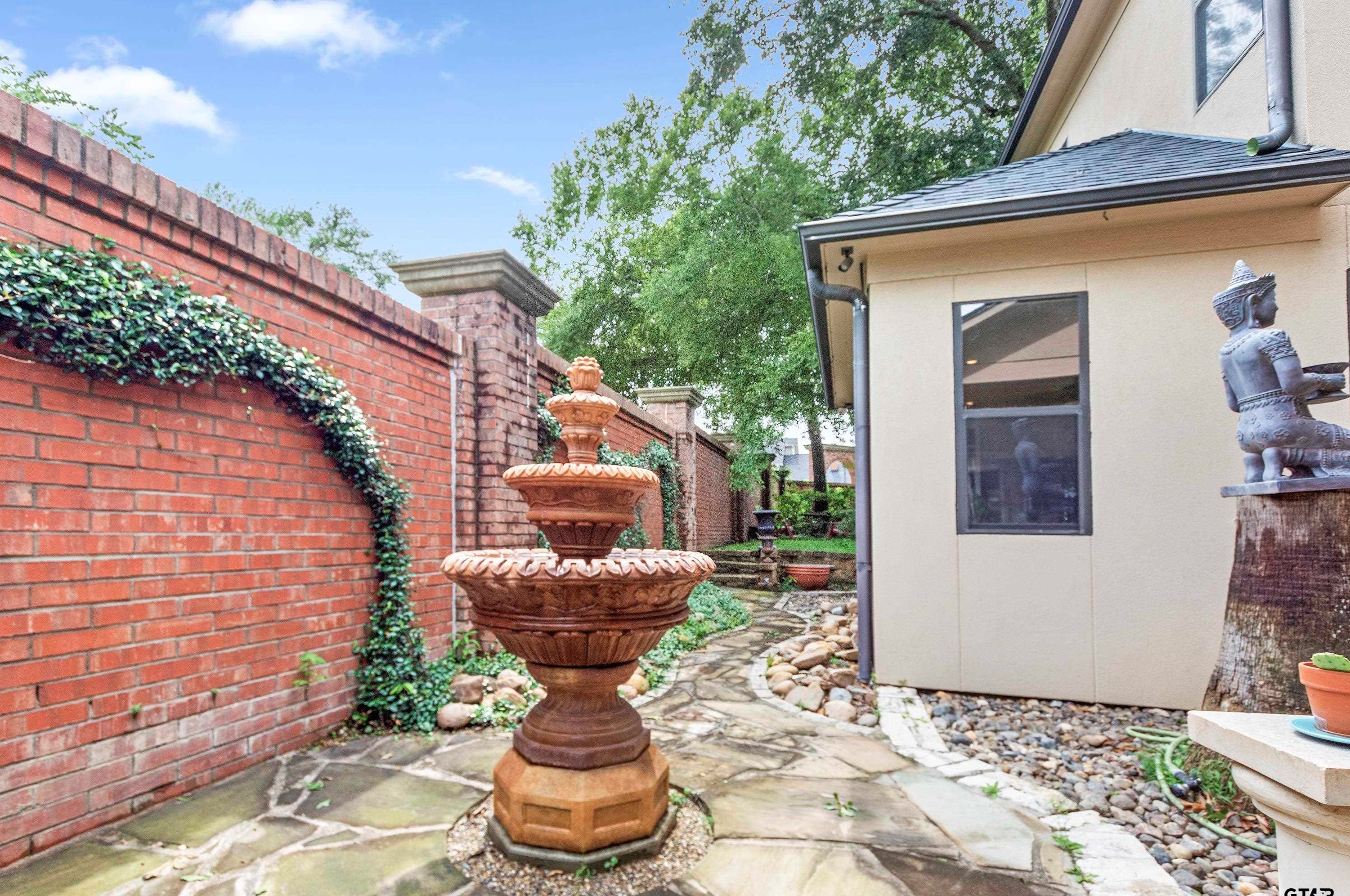 1314 Bellehaven Ct, Tyler TX  75703-5791 exterior