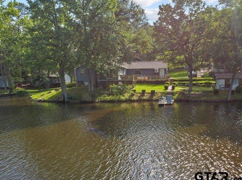 622 An County Road 385, Palestine, TX 75801-1856