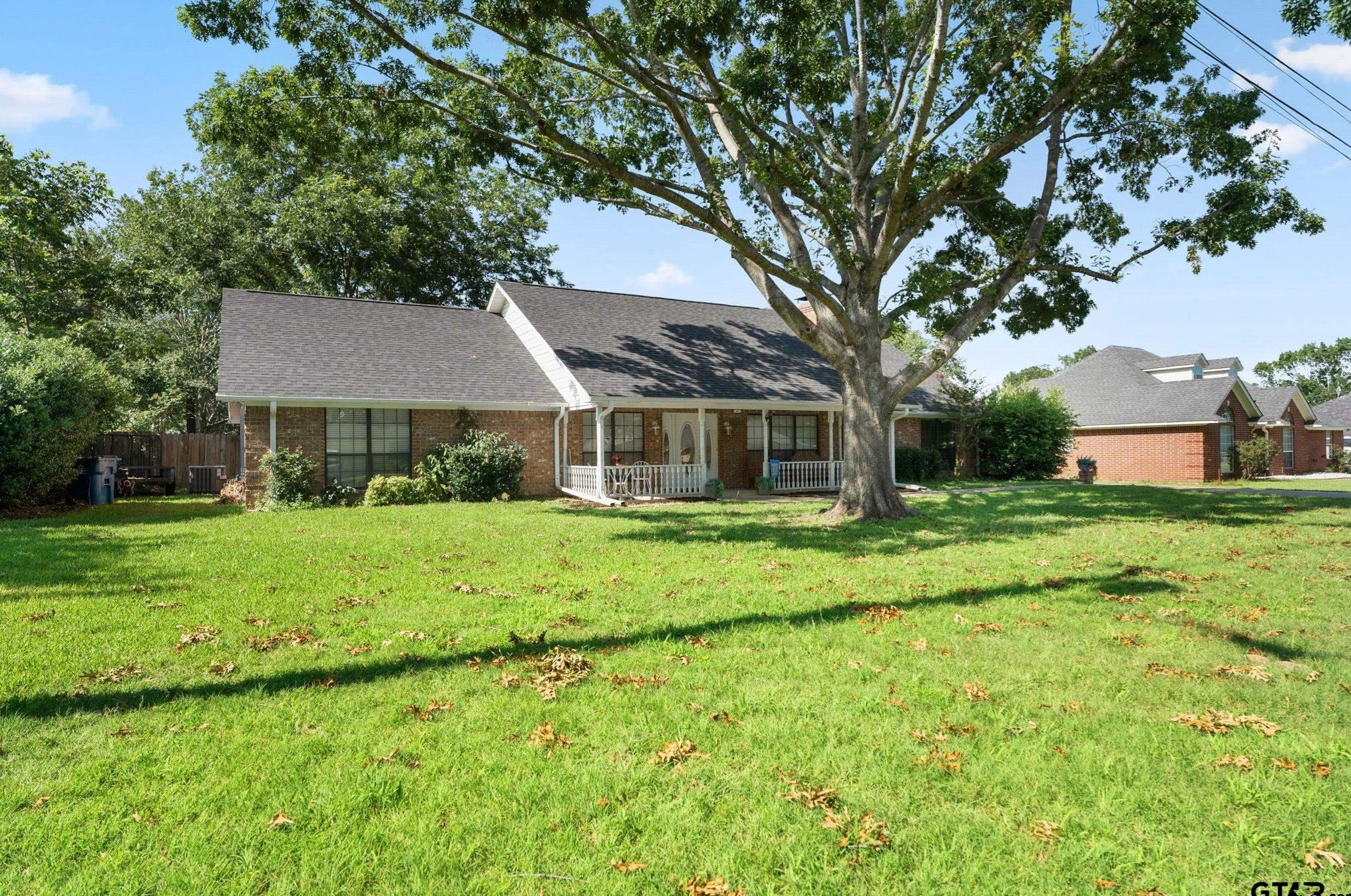 521 Sunnyside Dr, Chandler, TX 75758-2367