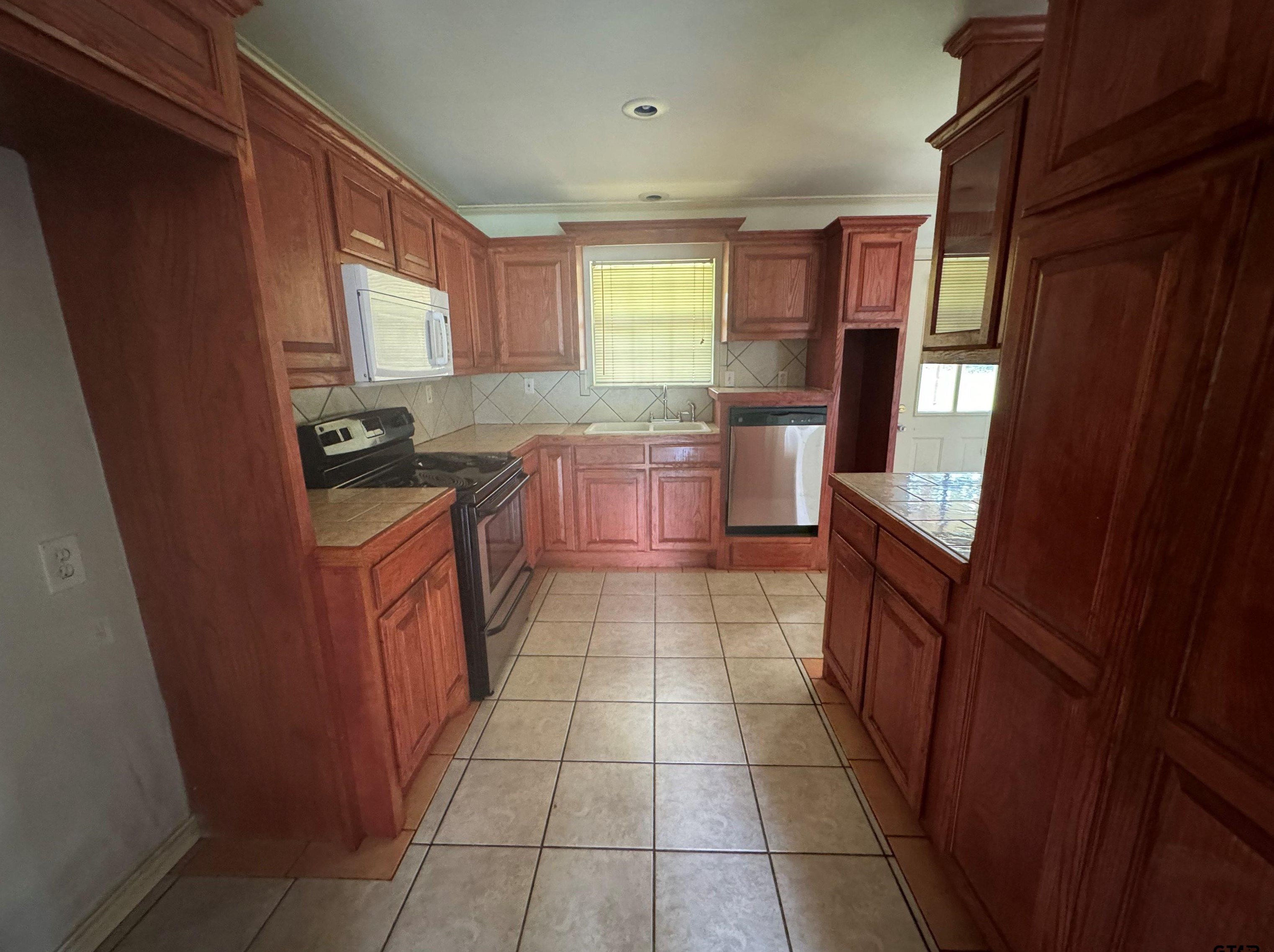 11711 Paula Dr, Tyler, TX 75709-6005
