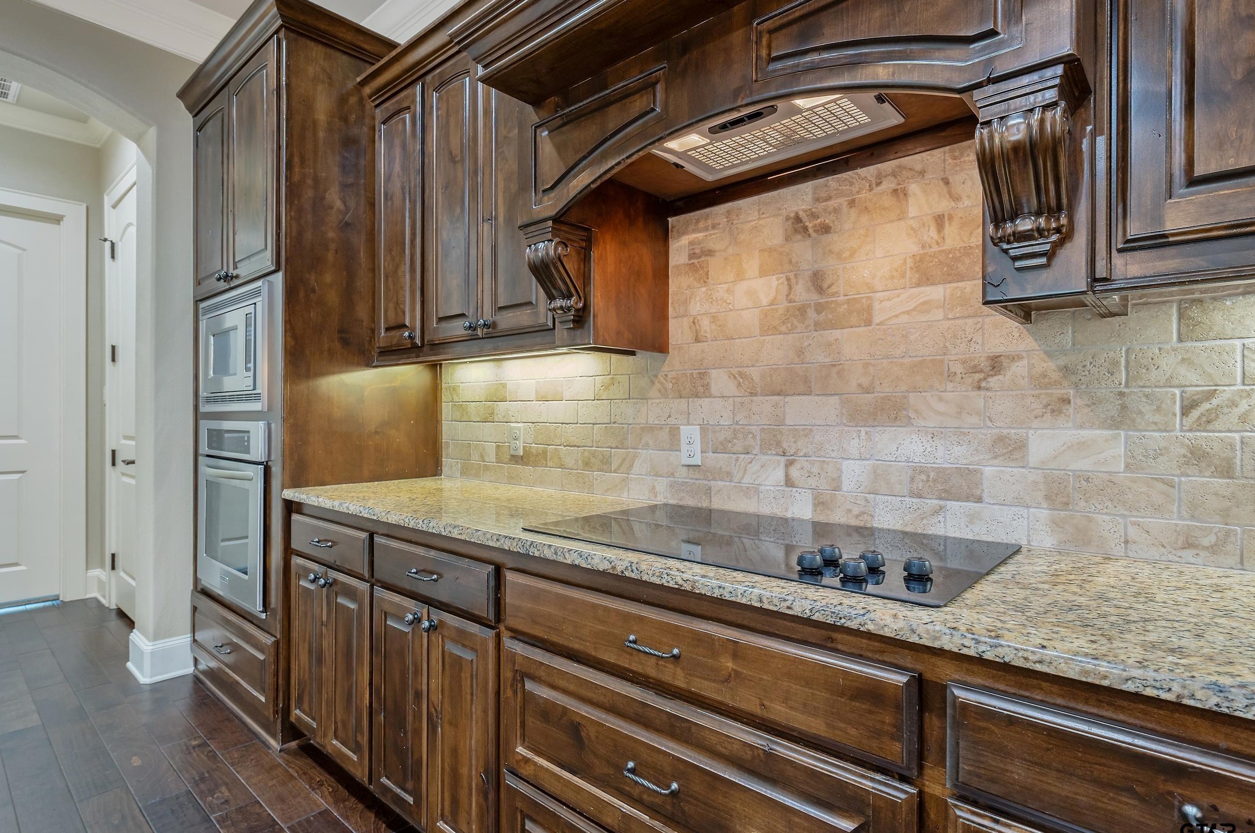 7807 Cross Rd, Tyler, TX 75703-0515