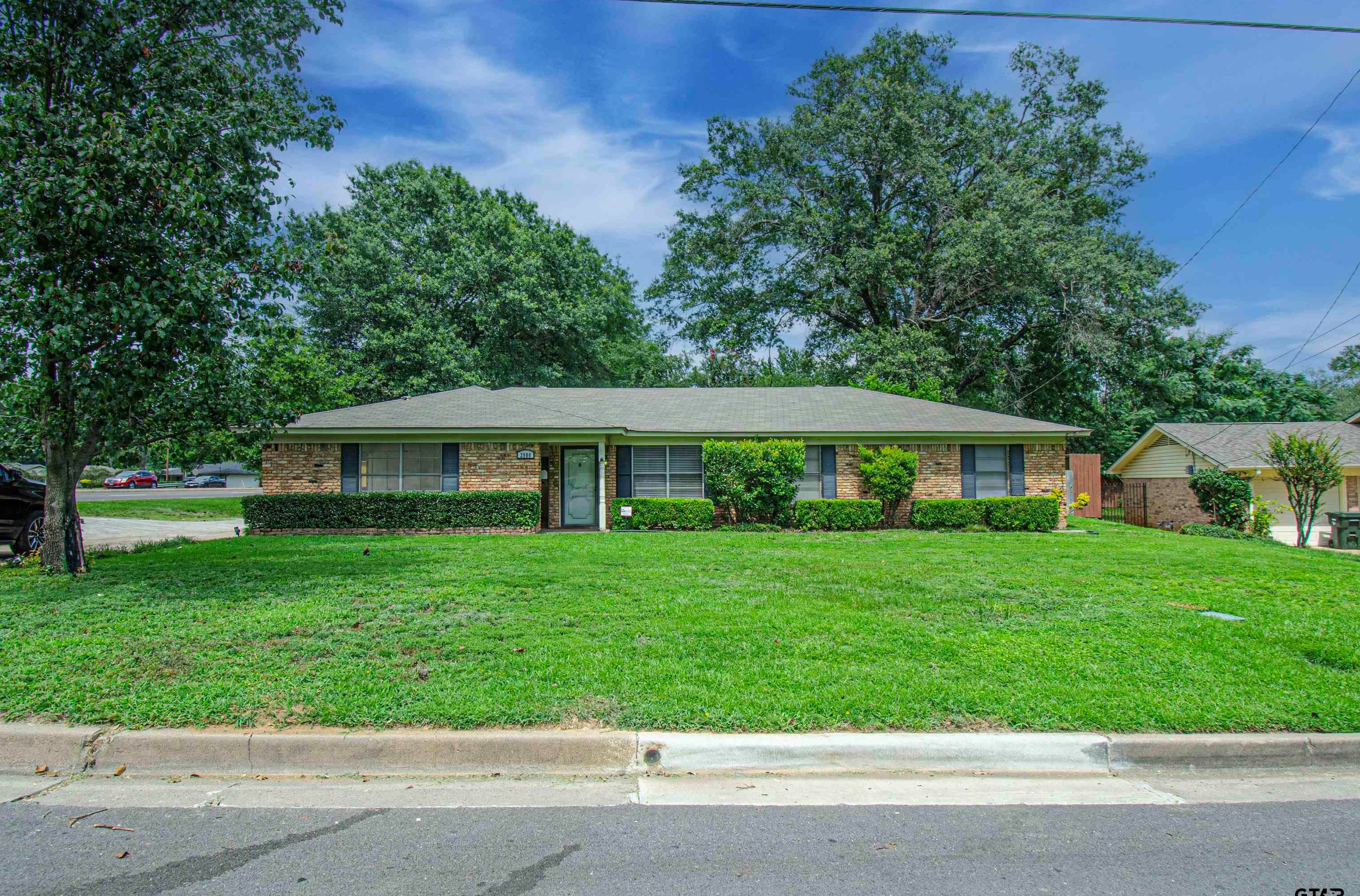 3900 Birdwell Dr, Tyler TX  75703-1601 exterior