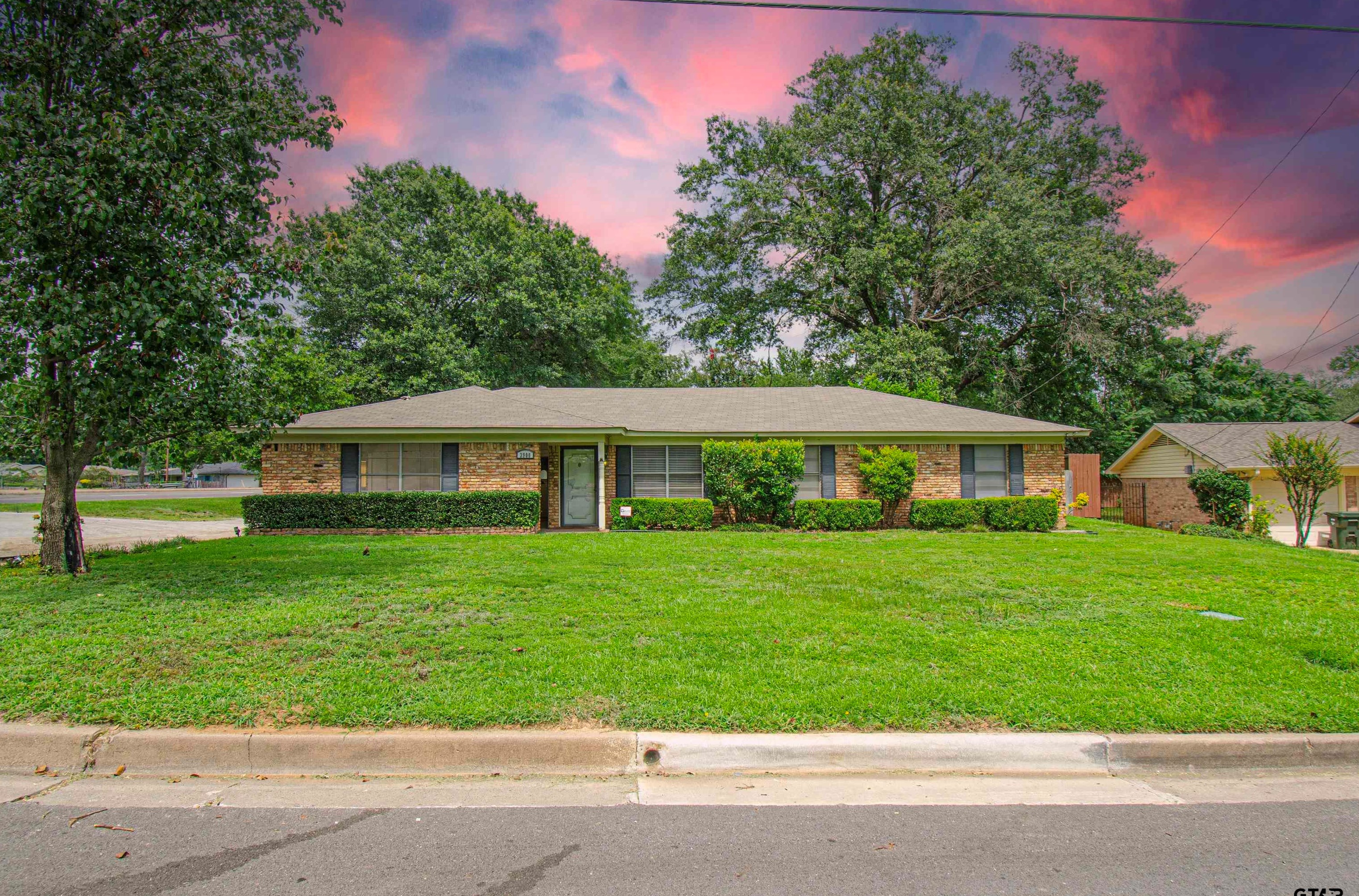 3900 Birdwell Dr, Tyler TX  75703-1601 exterior