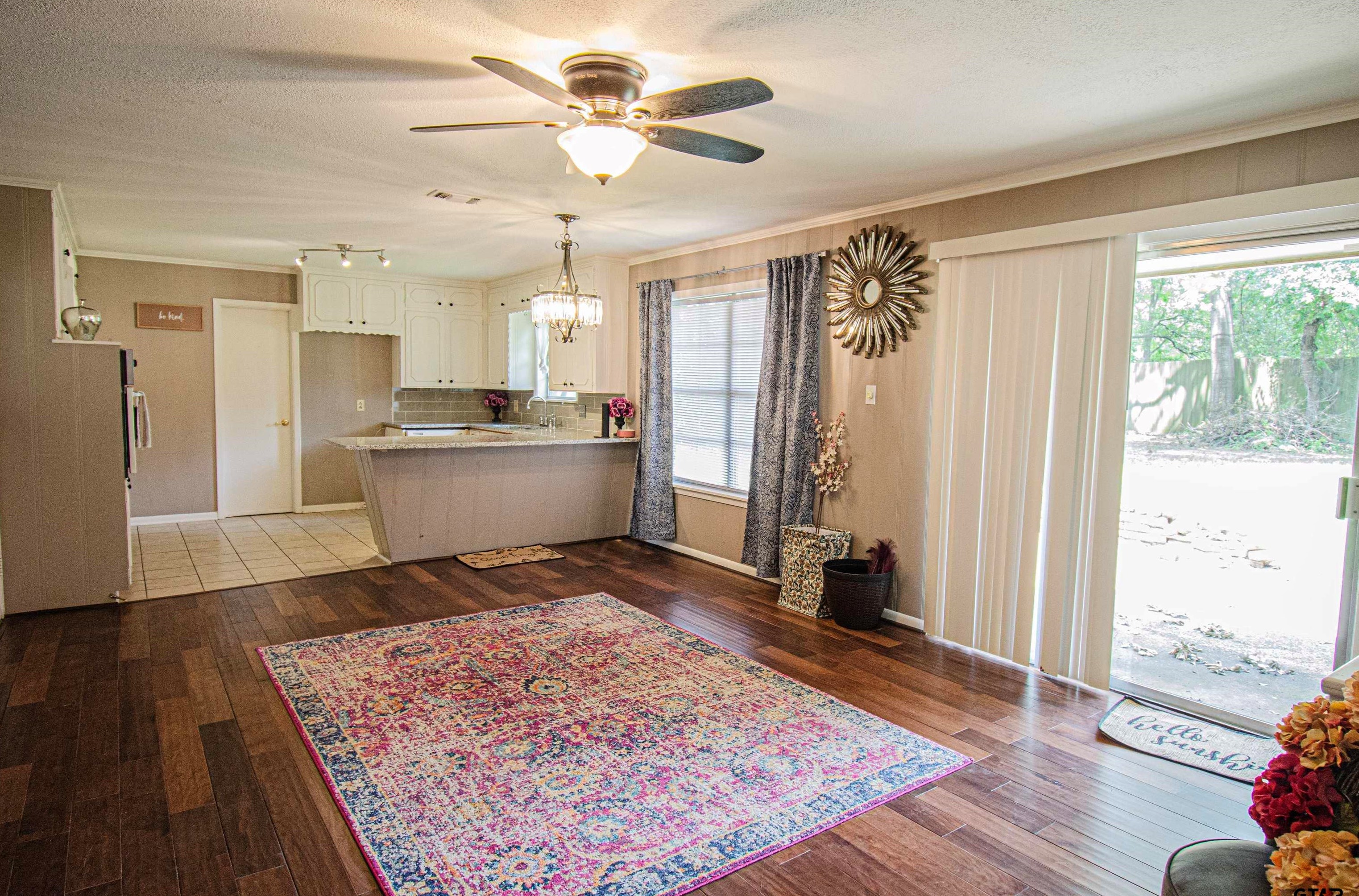 3900 Birdwell Dr, Tyler TX  75703-1601 exterior