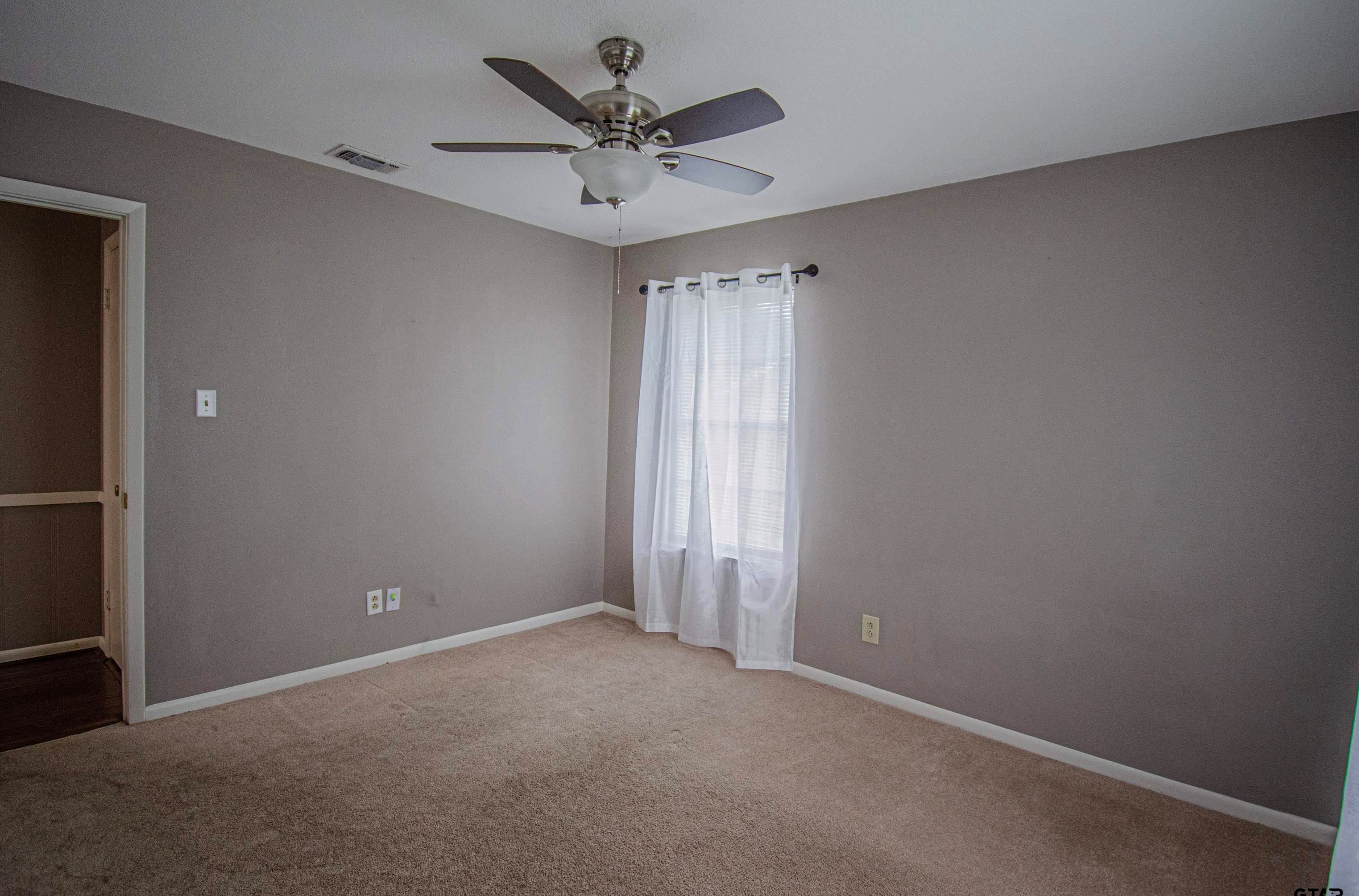 3900 Birdwell Dr, Tyler TX  75703-1601 exterior