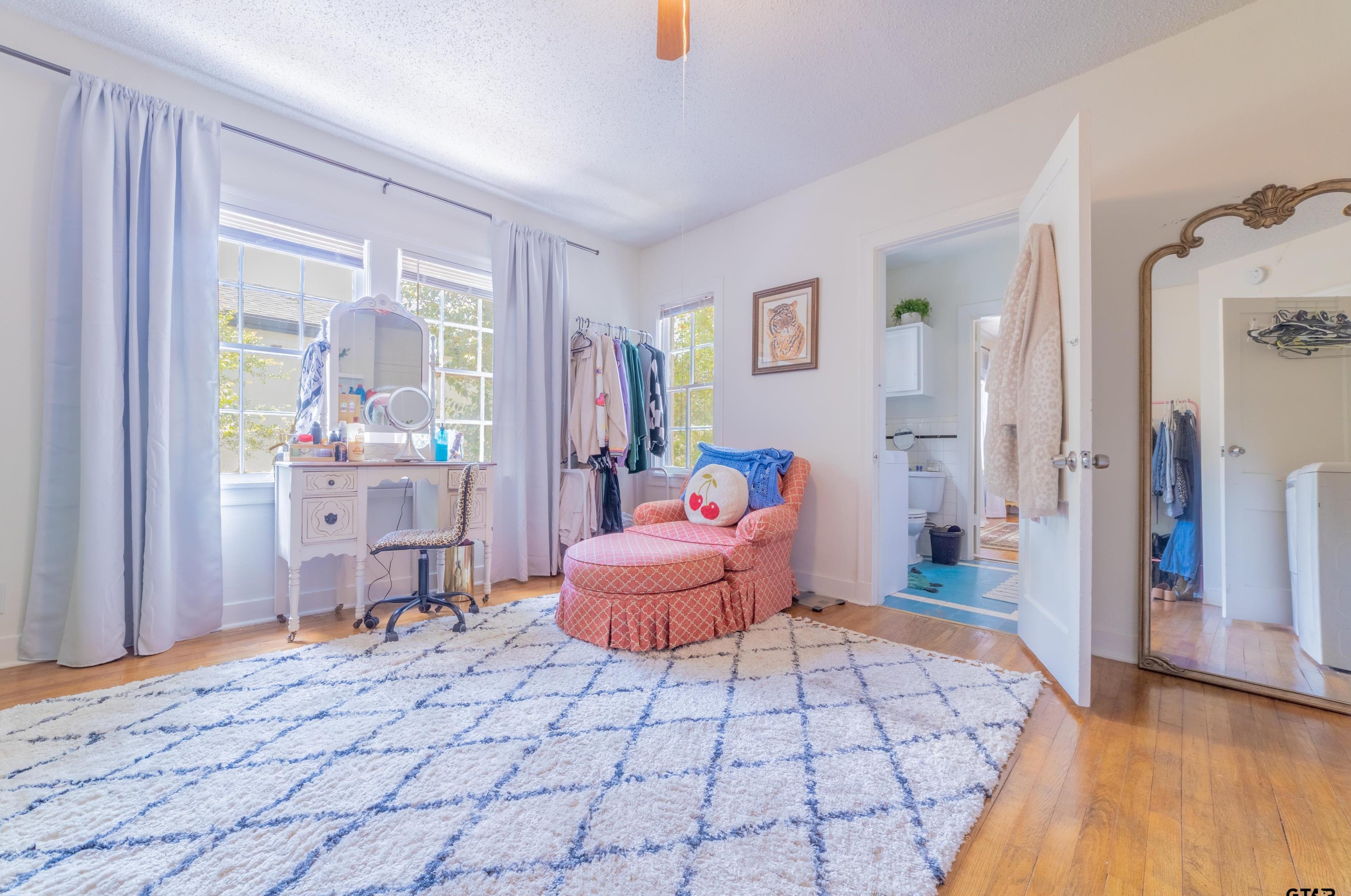 1114 Broadway Ave, Tyler TX  75701-3007 exterior