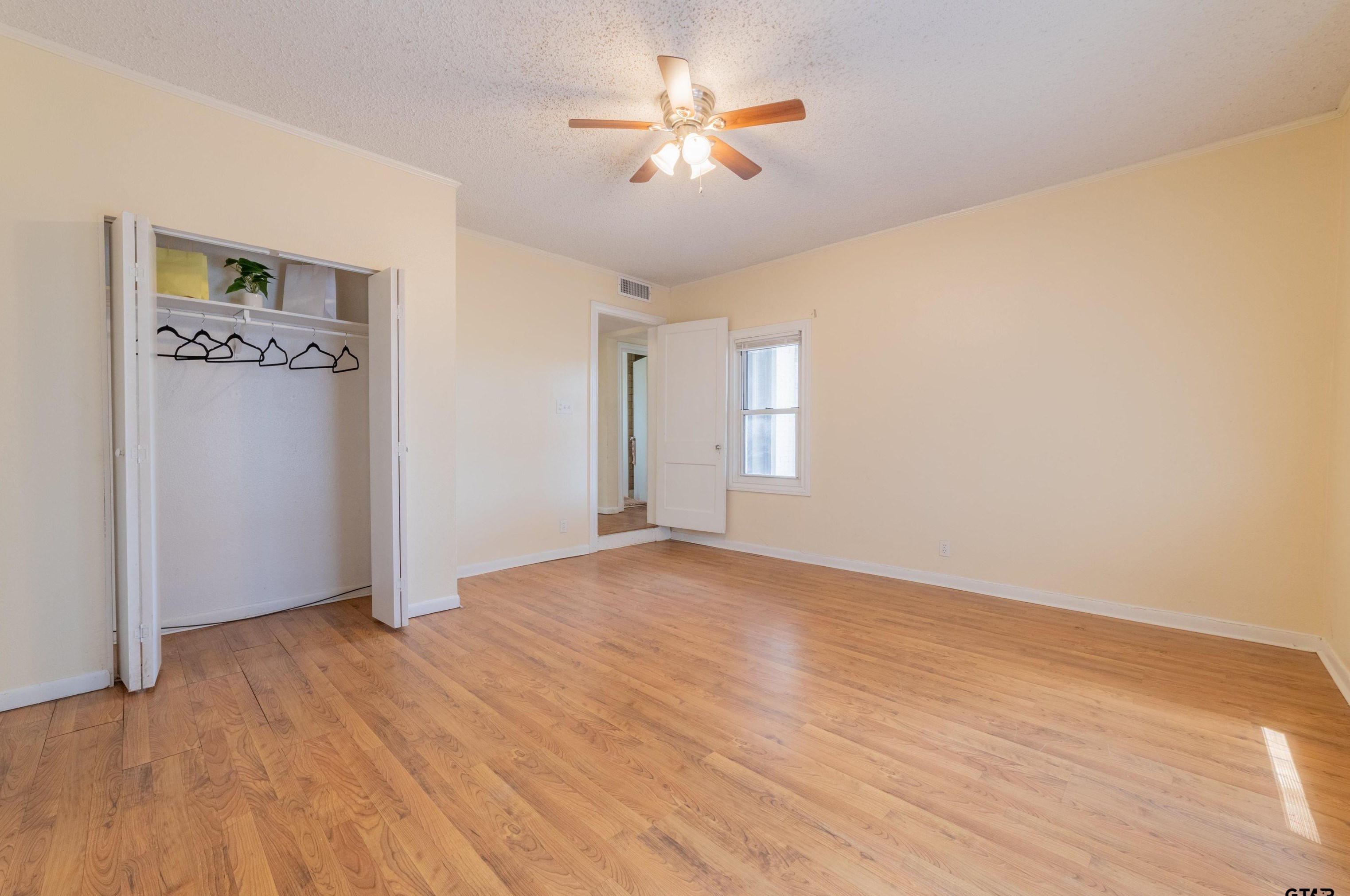 1114 Broadway Ave, Tyler TX  75701-3007 exterior