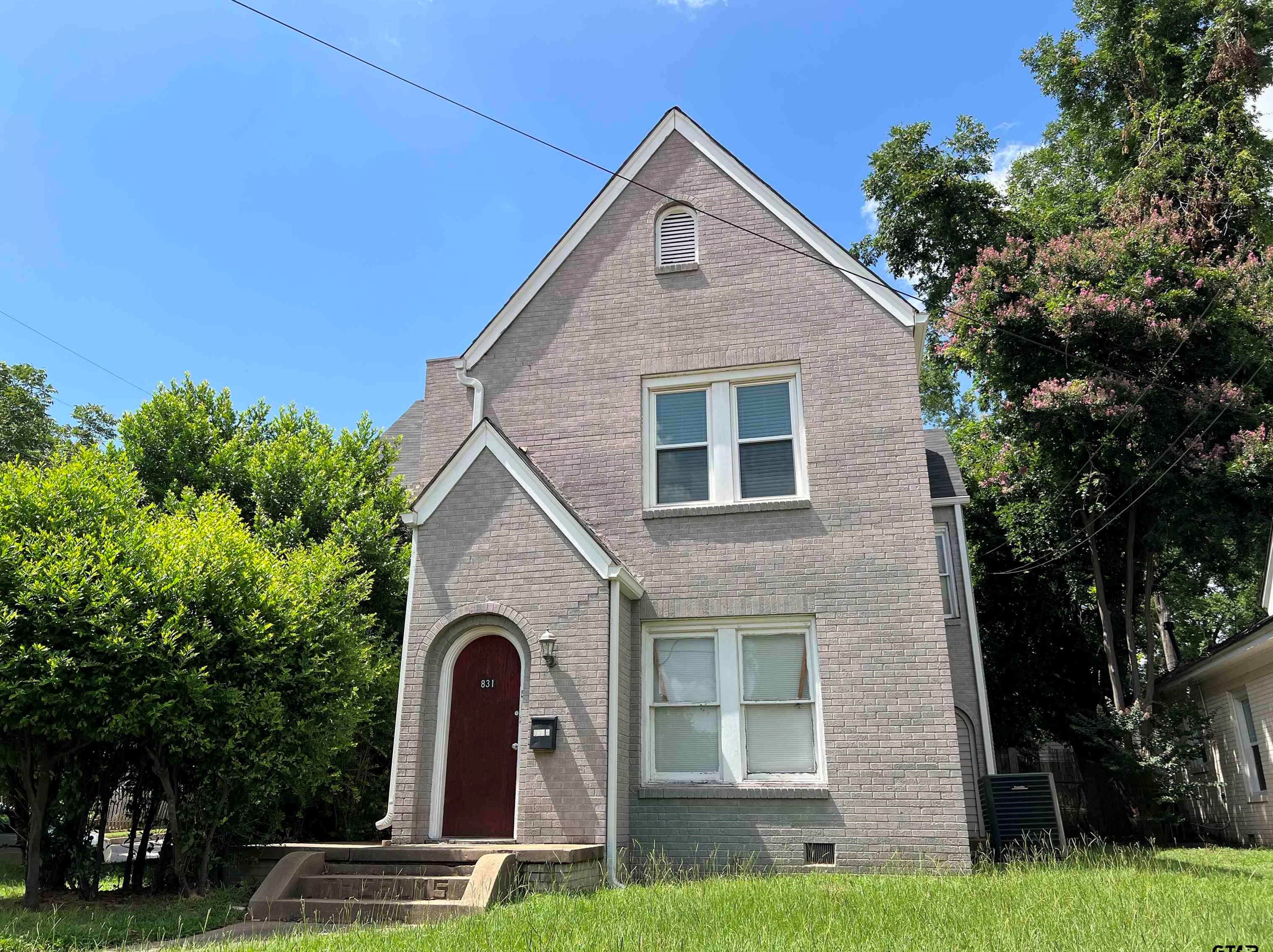 831 W Houston St, Tyler, TX 75702