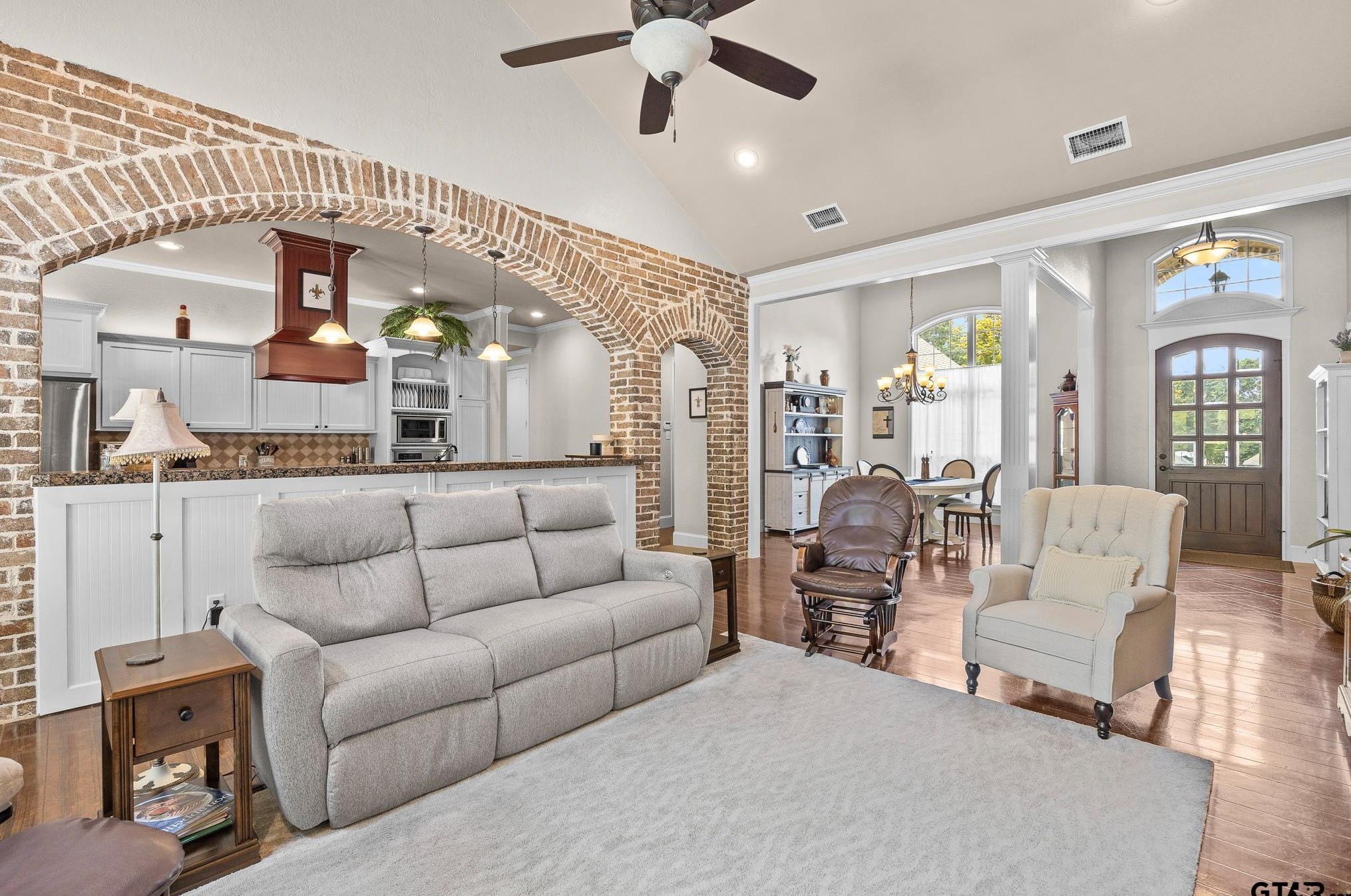 614 Huntwick Ln, Tyler TX  75703-5099 exterior