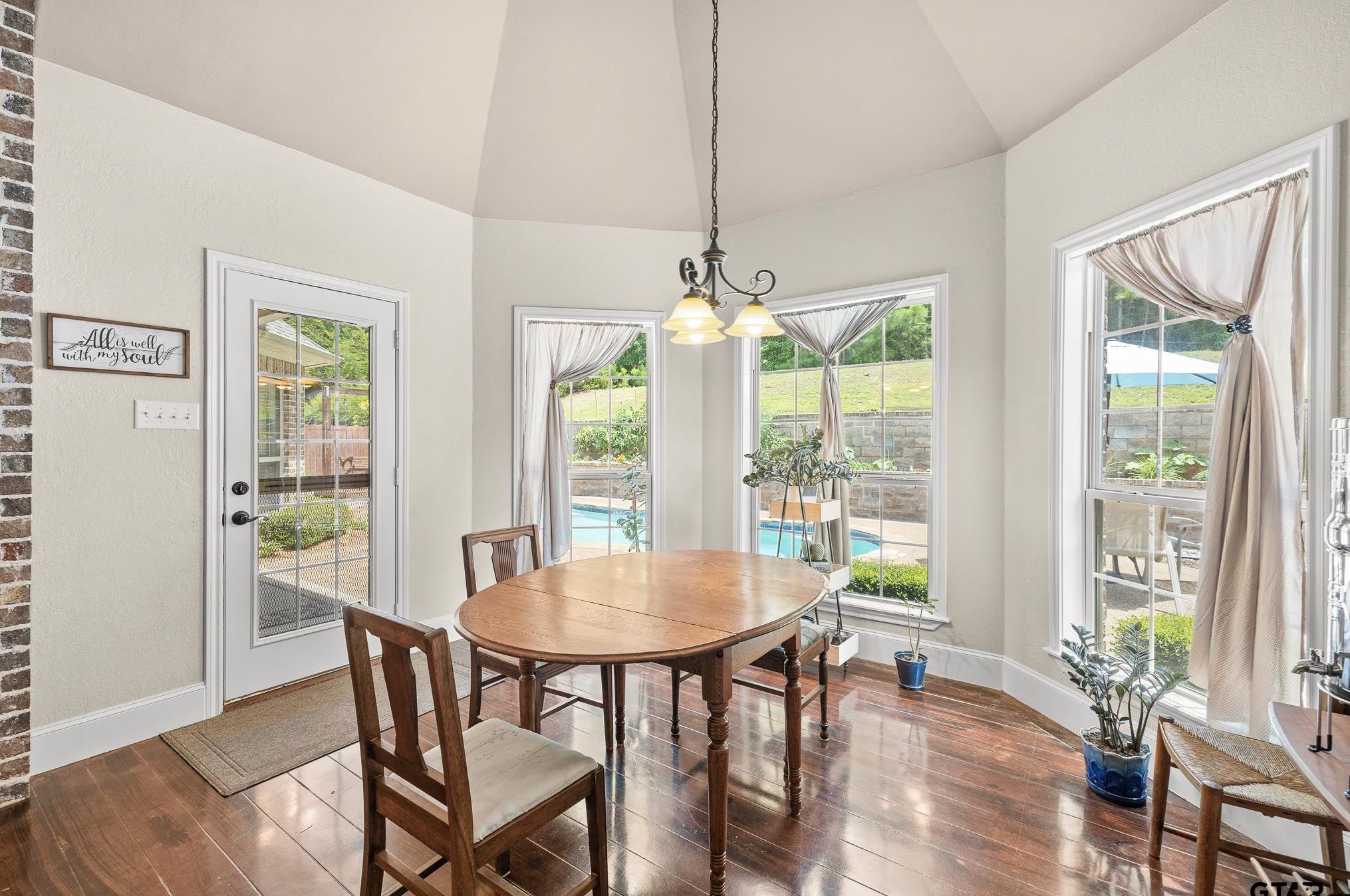 614 Huntwick Ln, Tyler TX  75703-5099 exterior