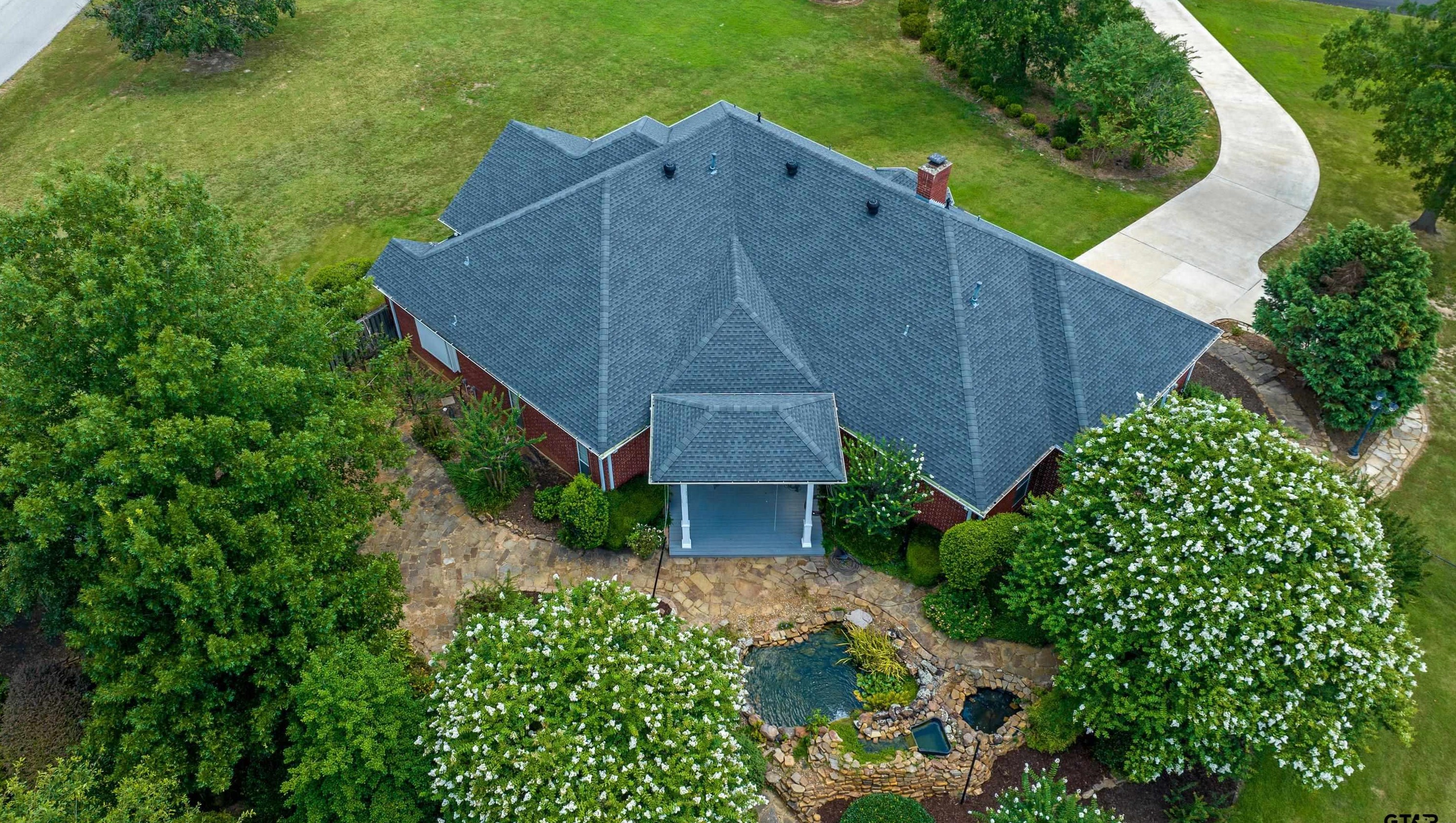 210 Lavender Ln, Longview, TX 75605
