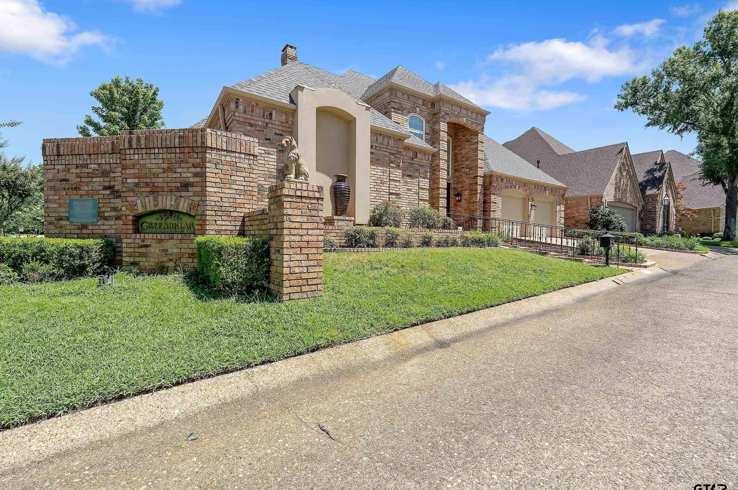 3302 Greenoak, Tyler, TX 75701