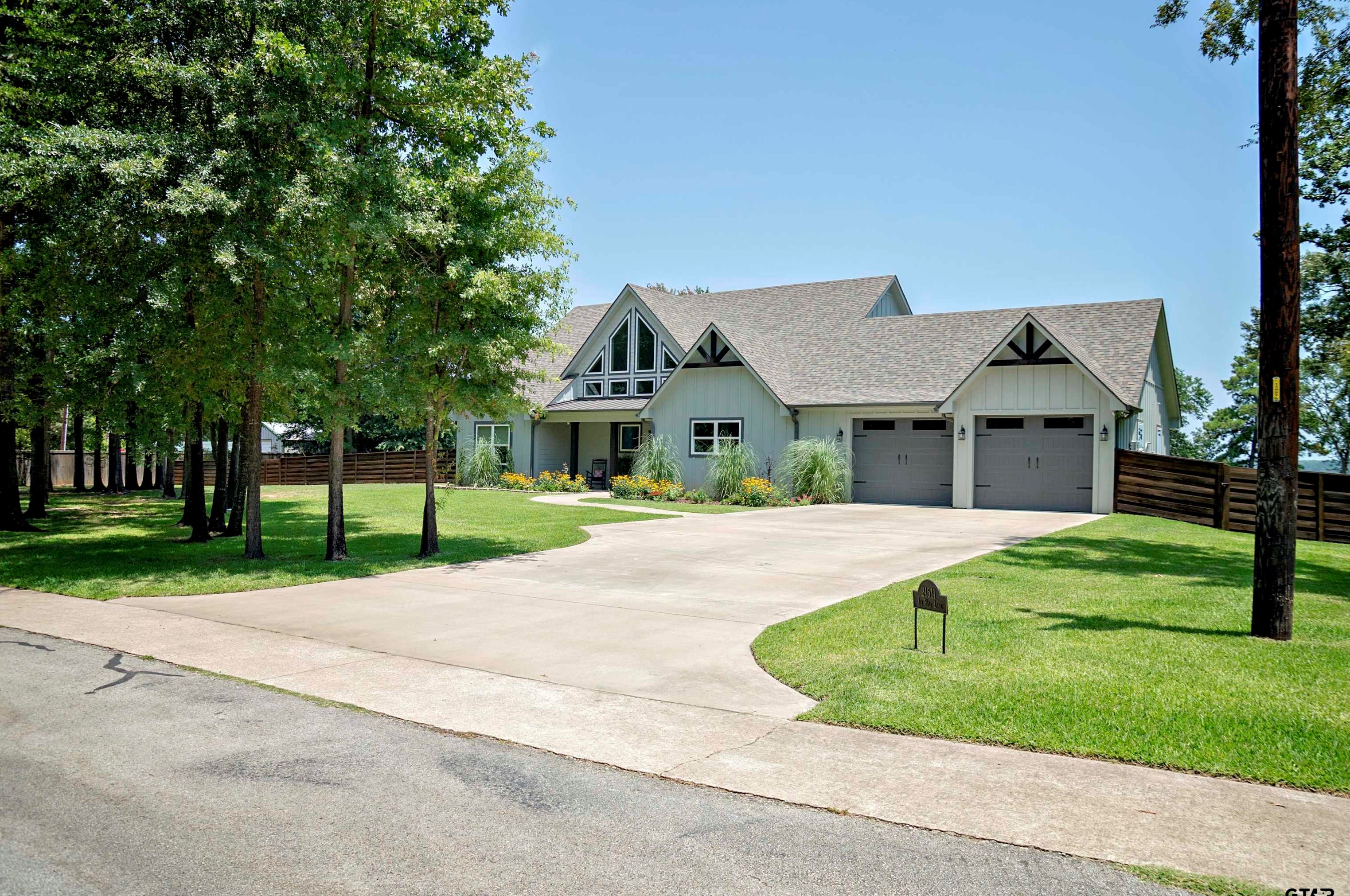 21511 Joe Paul Ln, Chandler, TX 75758