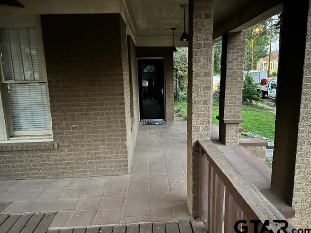 831 S Bois D Arc, Tyler, TX 75701