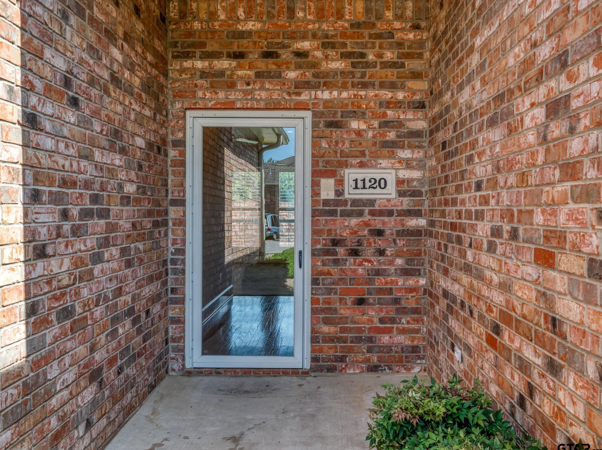 1120 Quinby Ln, Tyler, TX 75701