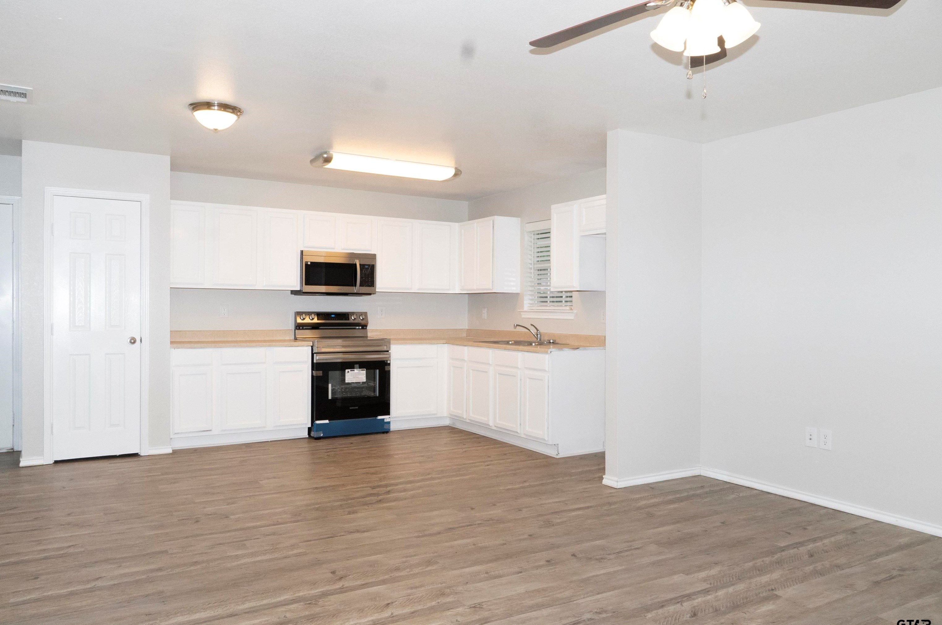 11272 Lakeview Mobile Rd, Fincastle, TX 75763