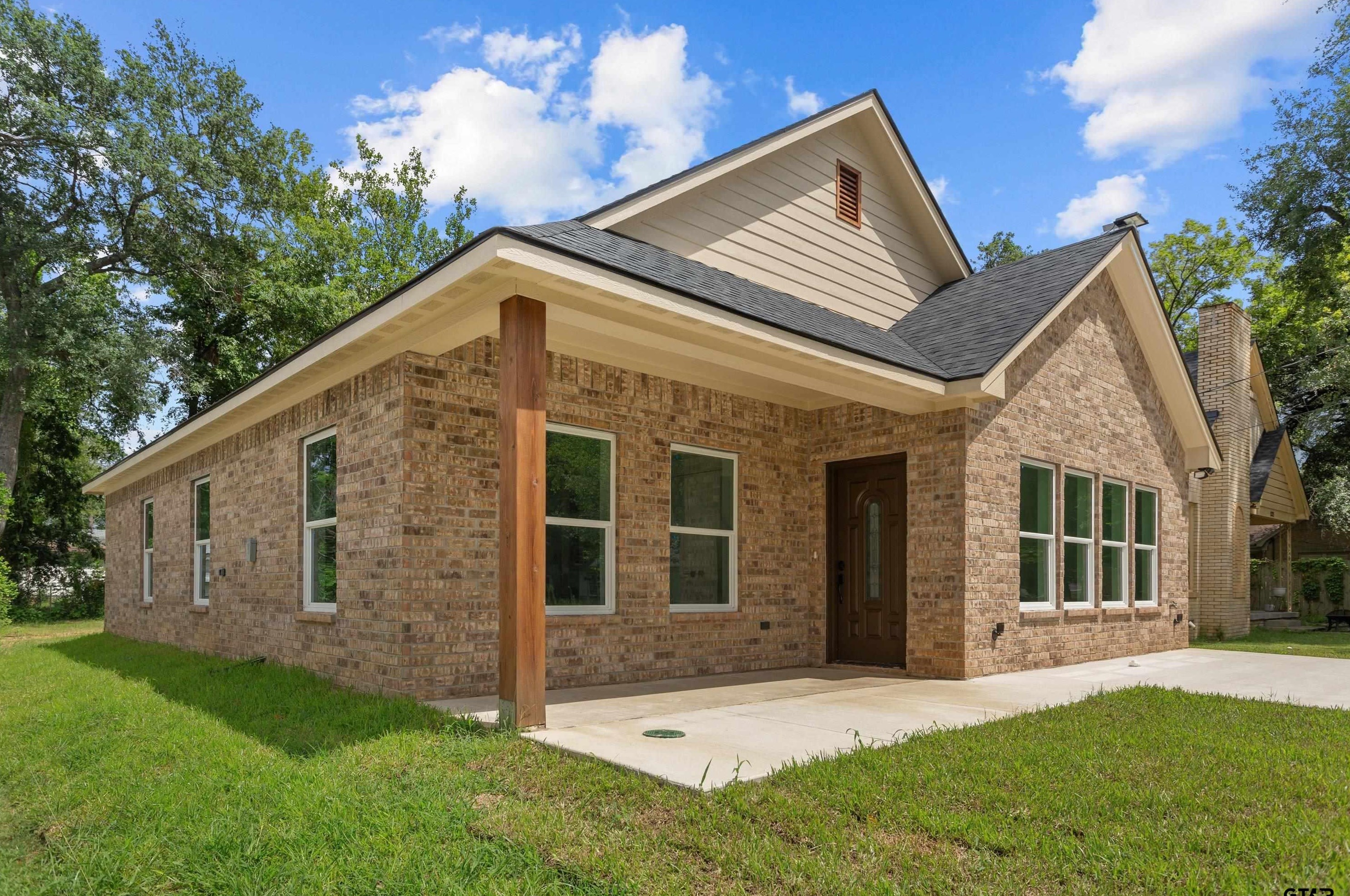 1291 N Englewood Ave, Tyler, TX 75702
