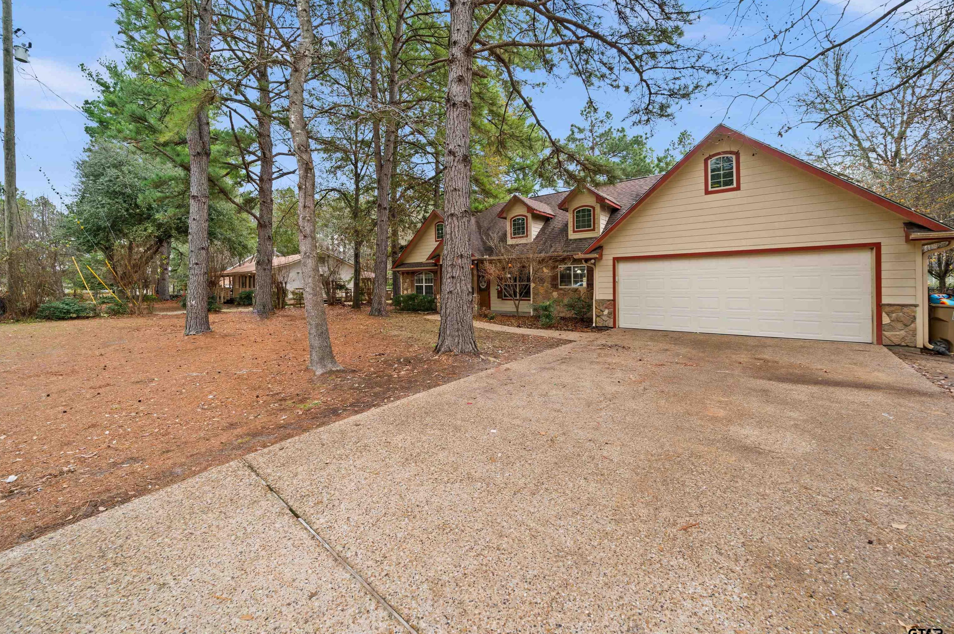 656 N Green Meadow Trail, Big Sandy, TX 75765