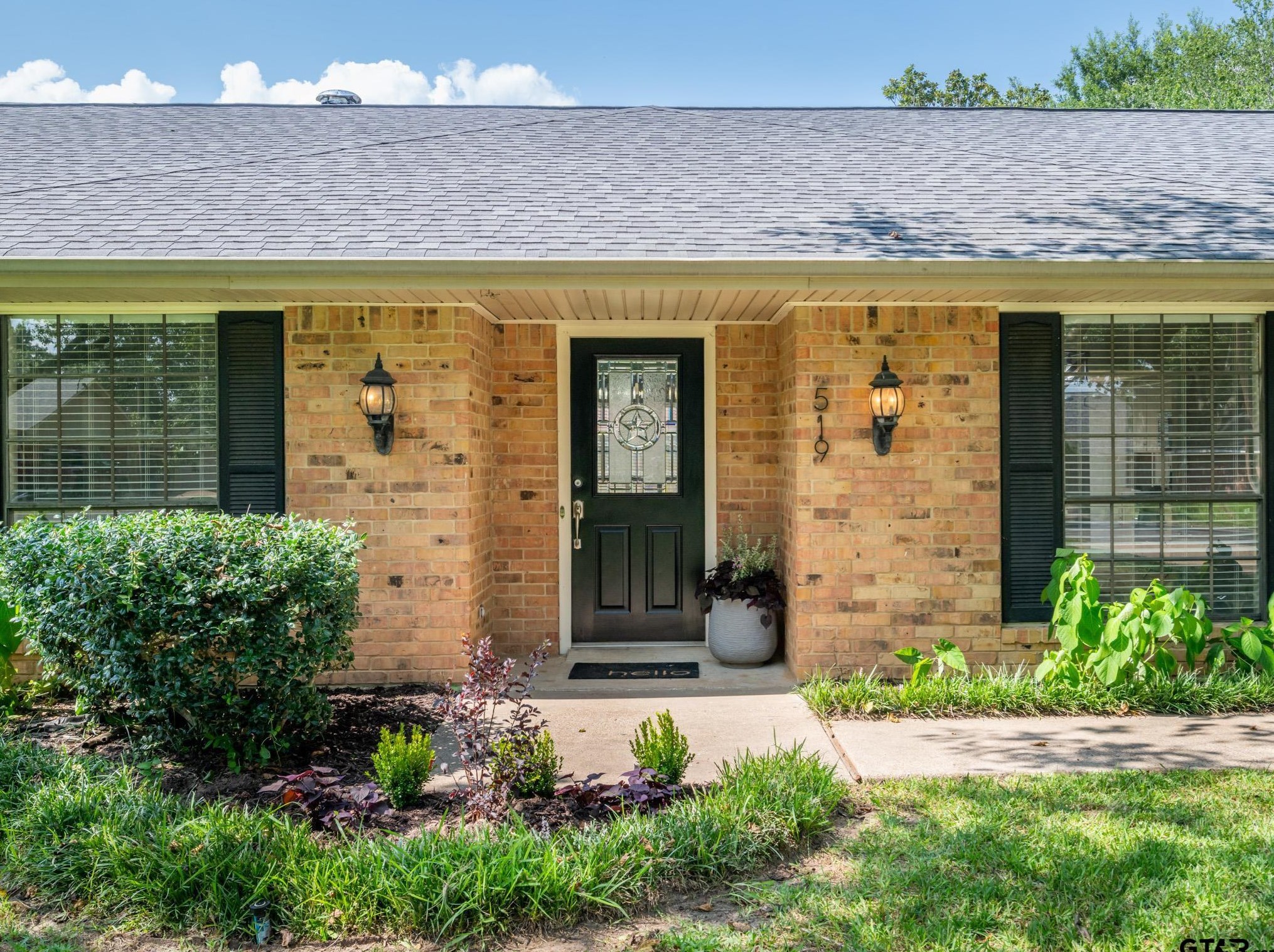 519 Sunnyside Dr, Chandler, TX 75758