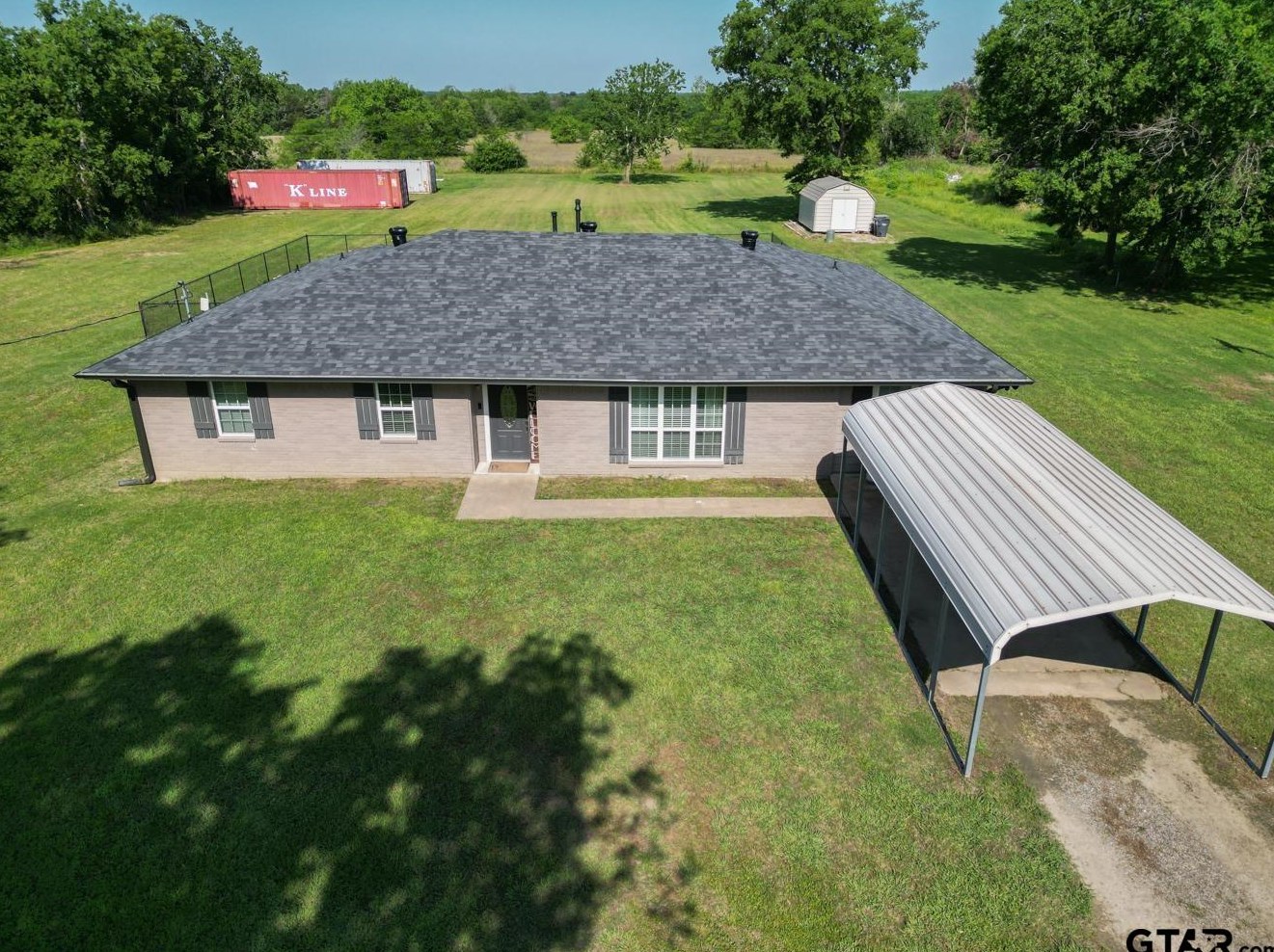 221 Ave C, Point, TX 75472