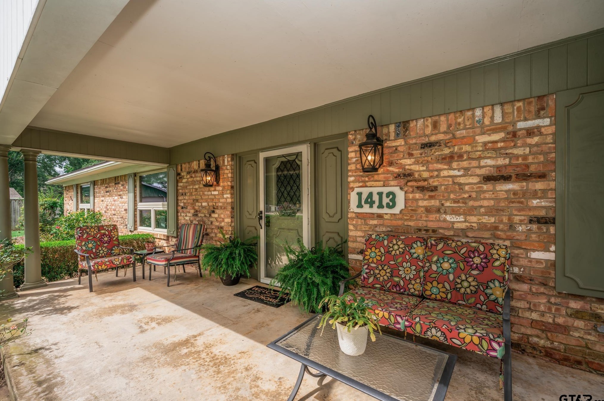 1413 S Main, Hide A Way, TX 75771