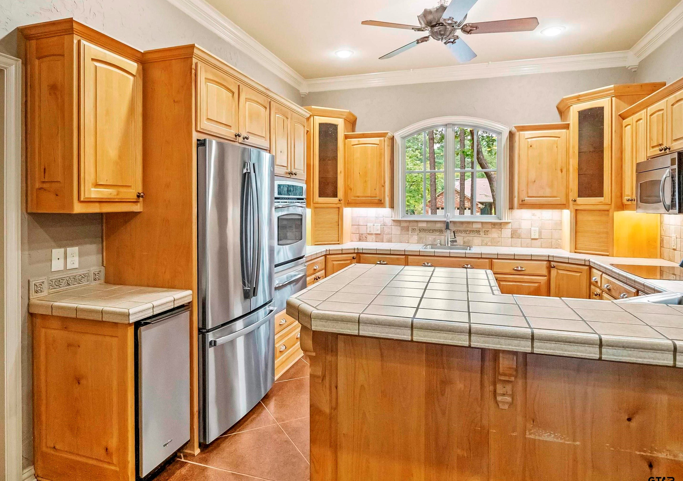 185 Bent Horseshoe Ln, Big Sandy, TX 75765