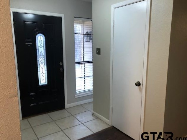 10193 Creek Bend Dr, Tyler, TX 75707