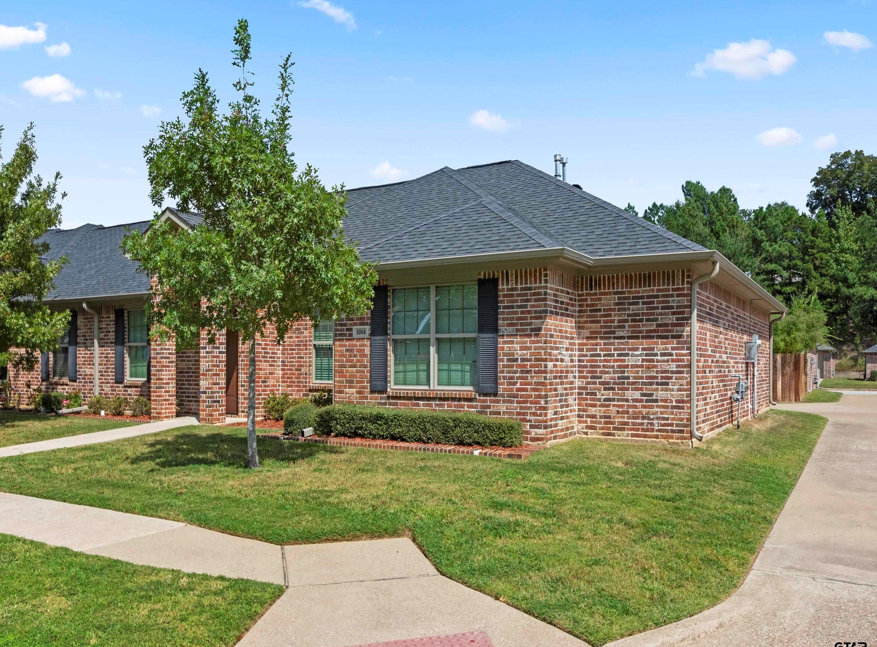 5068 Shiloh Village Dr, Tyler, TX 75703