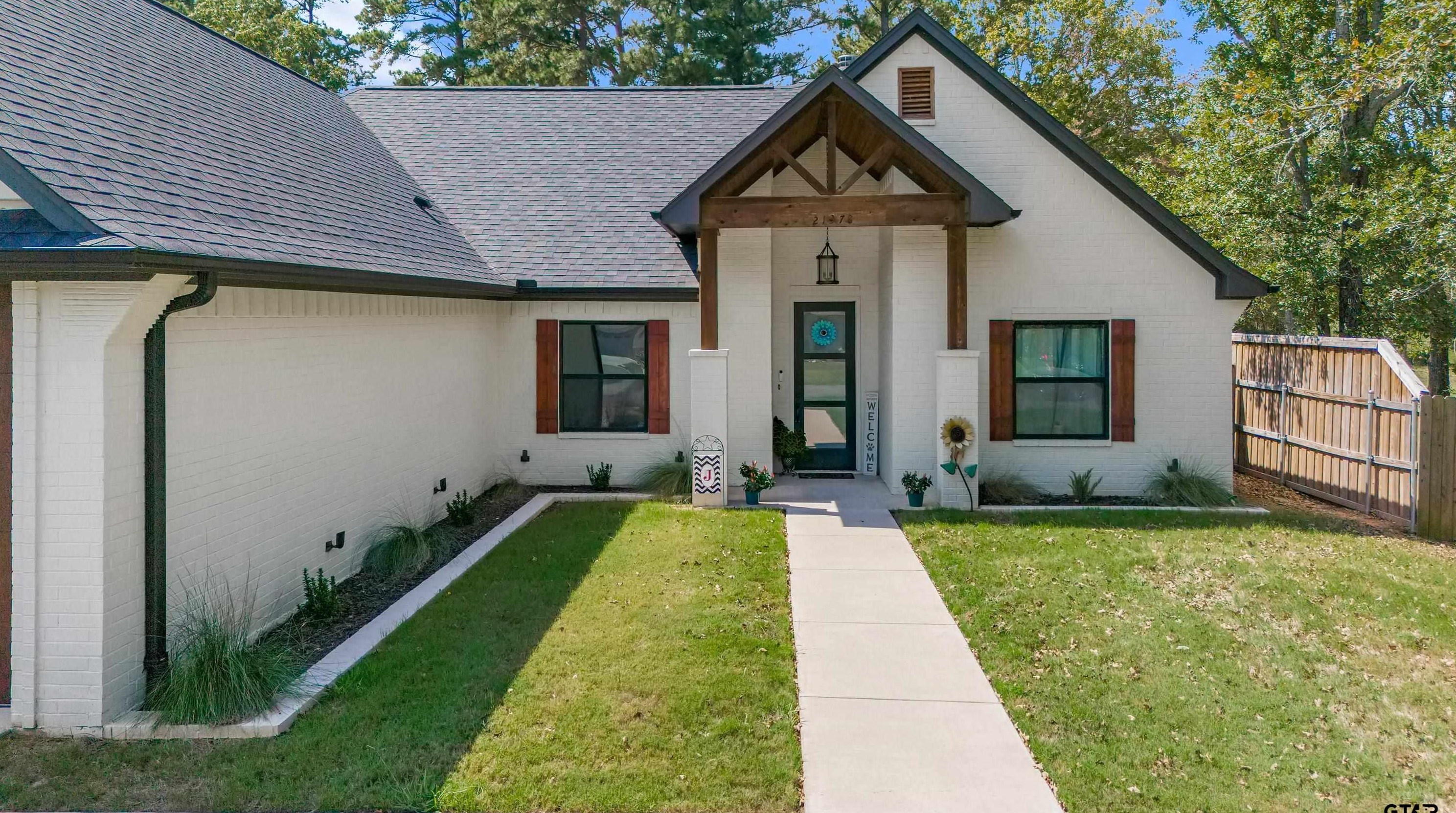 21378 Neely Dr, Flint, TX 75762