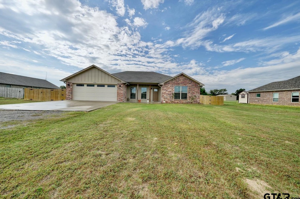14333 County Rd 452, Hide A Way, TX 75771