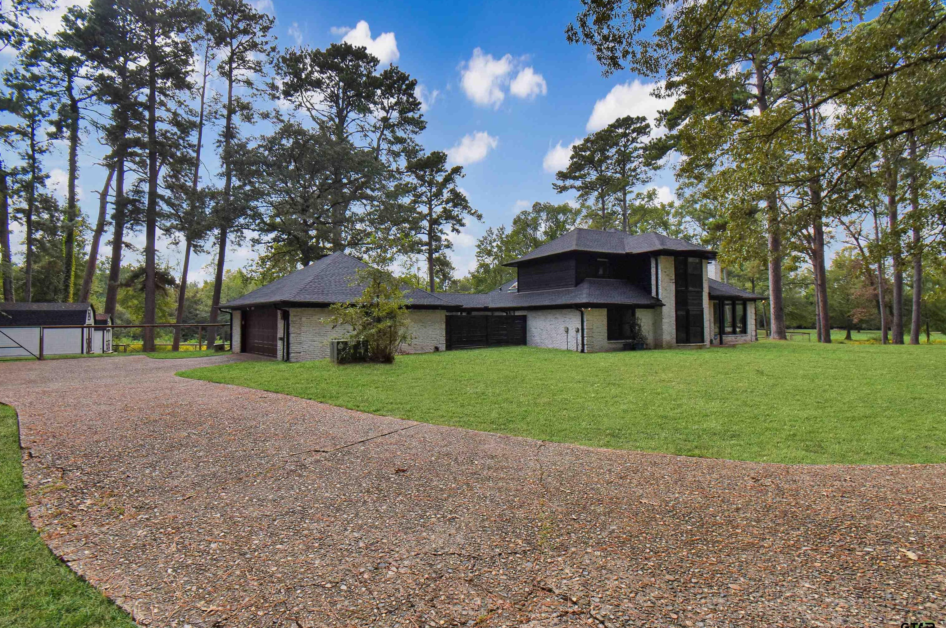 19540 Lakeshore Dr, Tyler, TX 75703