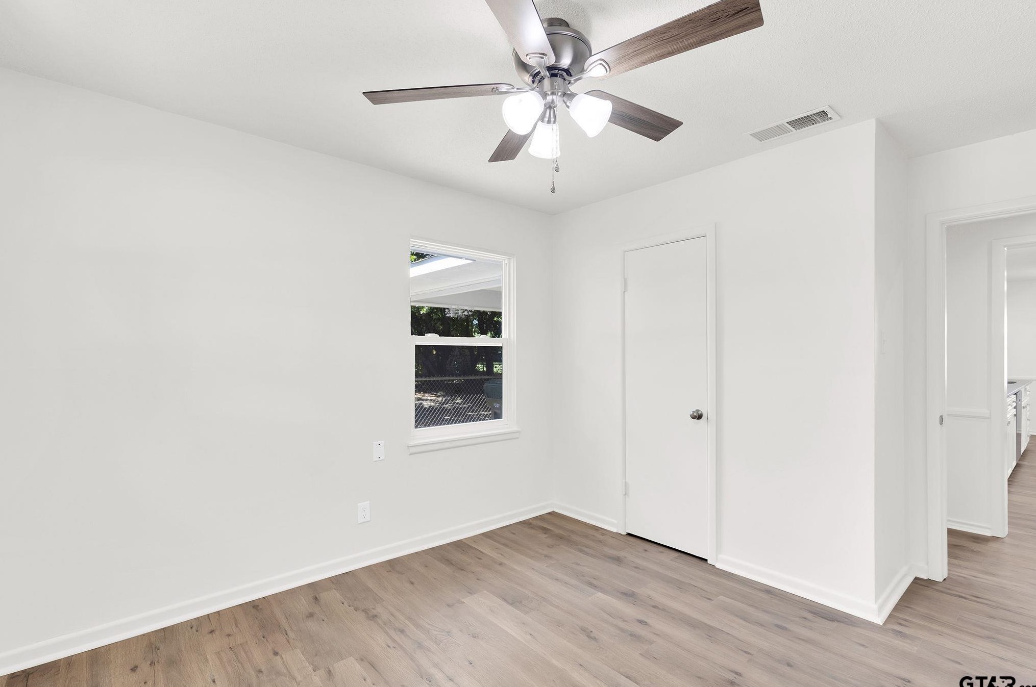 827 Palmer Ave, Tyler TX  75701-2371 exterior