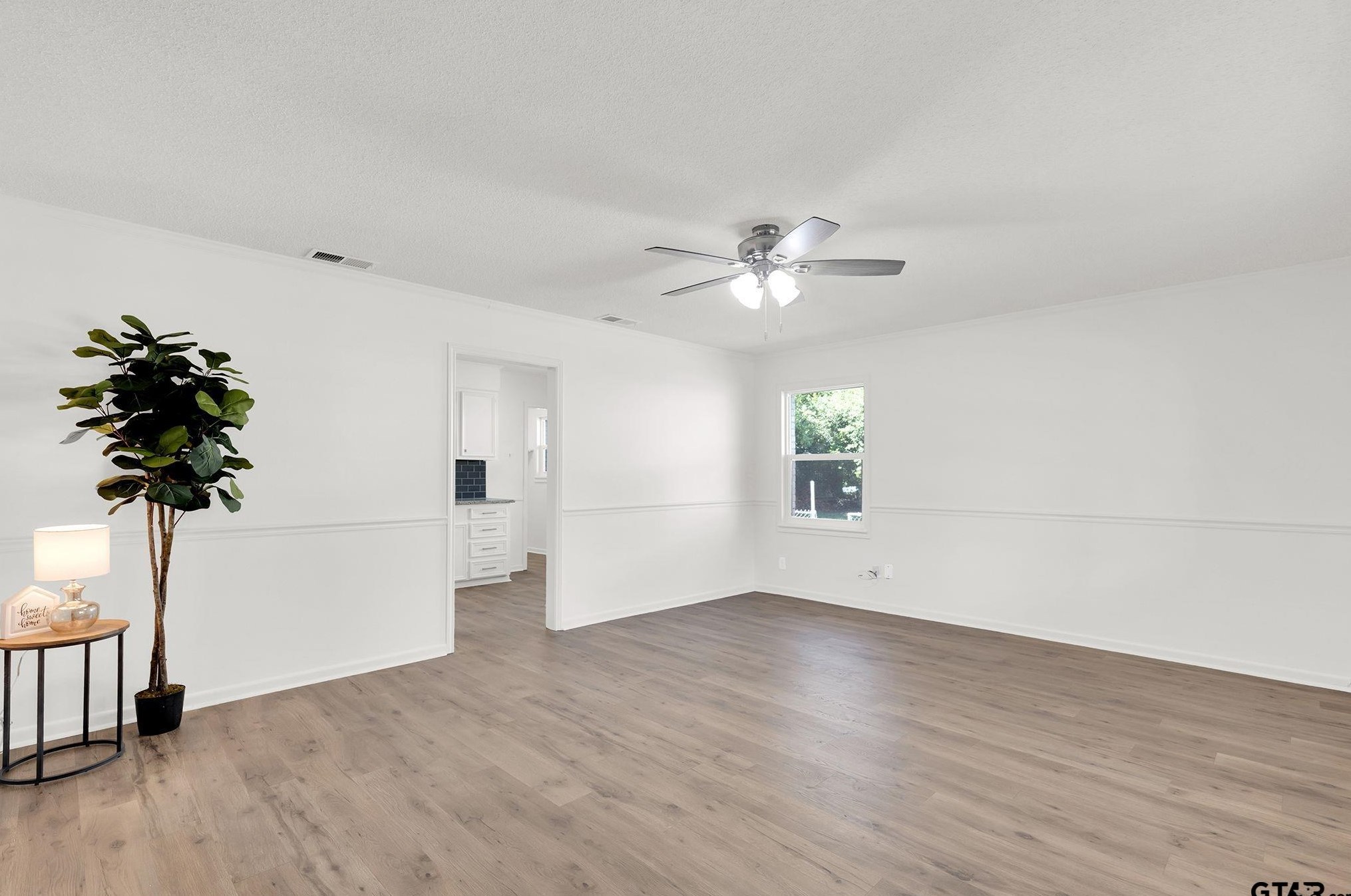 827 Palmer Ave, Tyler TX  75701-2371 exterior