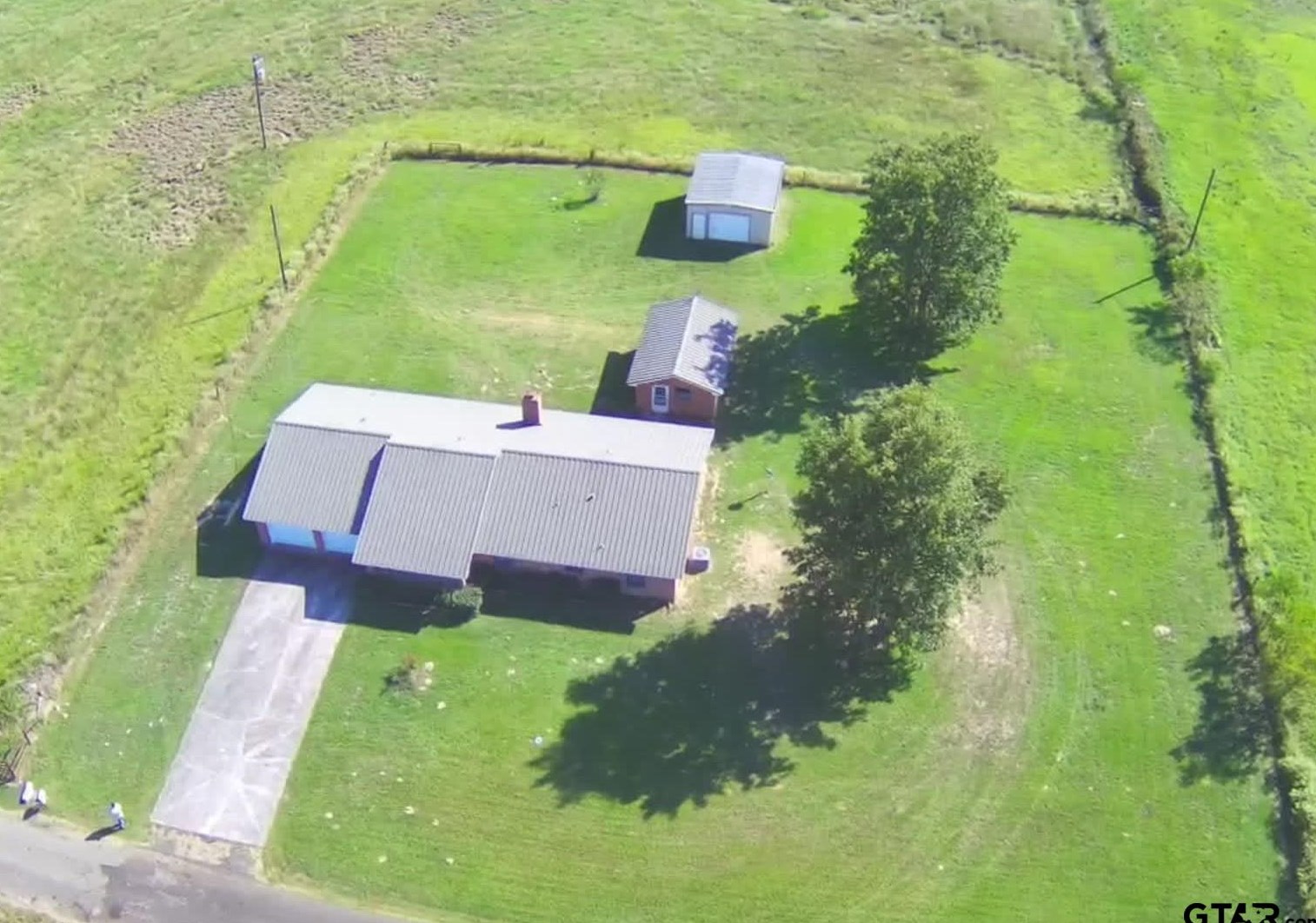 3091 Chipmunk Rd, Gilmer, TX 75644