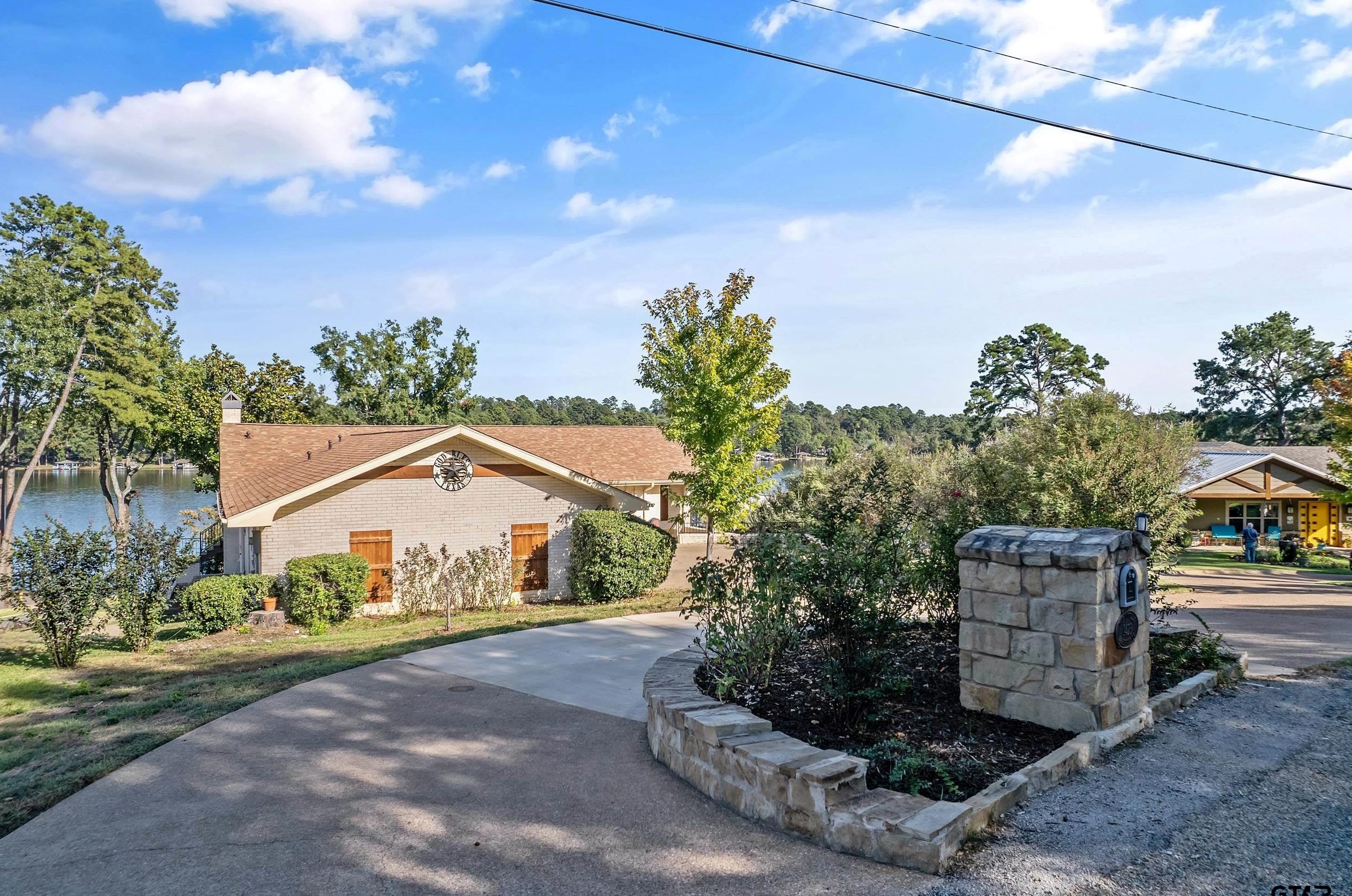 1423 Lakeshore, Hide A Way, TX 75771